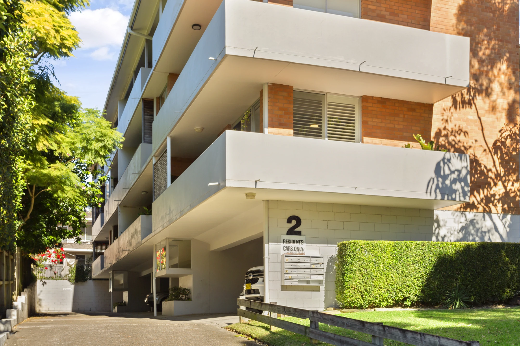 1 / 2 Holborn Avenue, Dee Why NSW 2099, Dee Why - Thumbnail 2