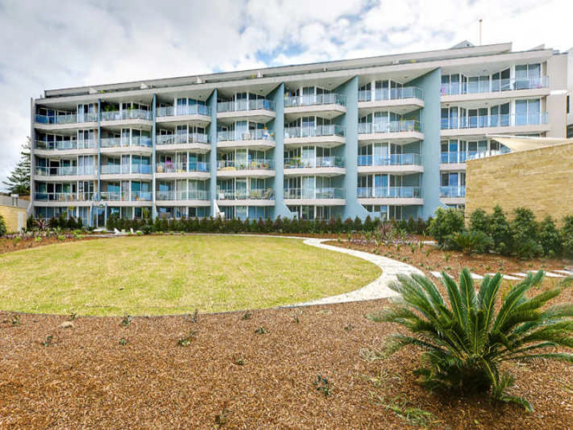 205 / 910 Pittwater Road, DEE WHY NSW 2099, Dee Why - Thumbnail 3