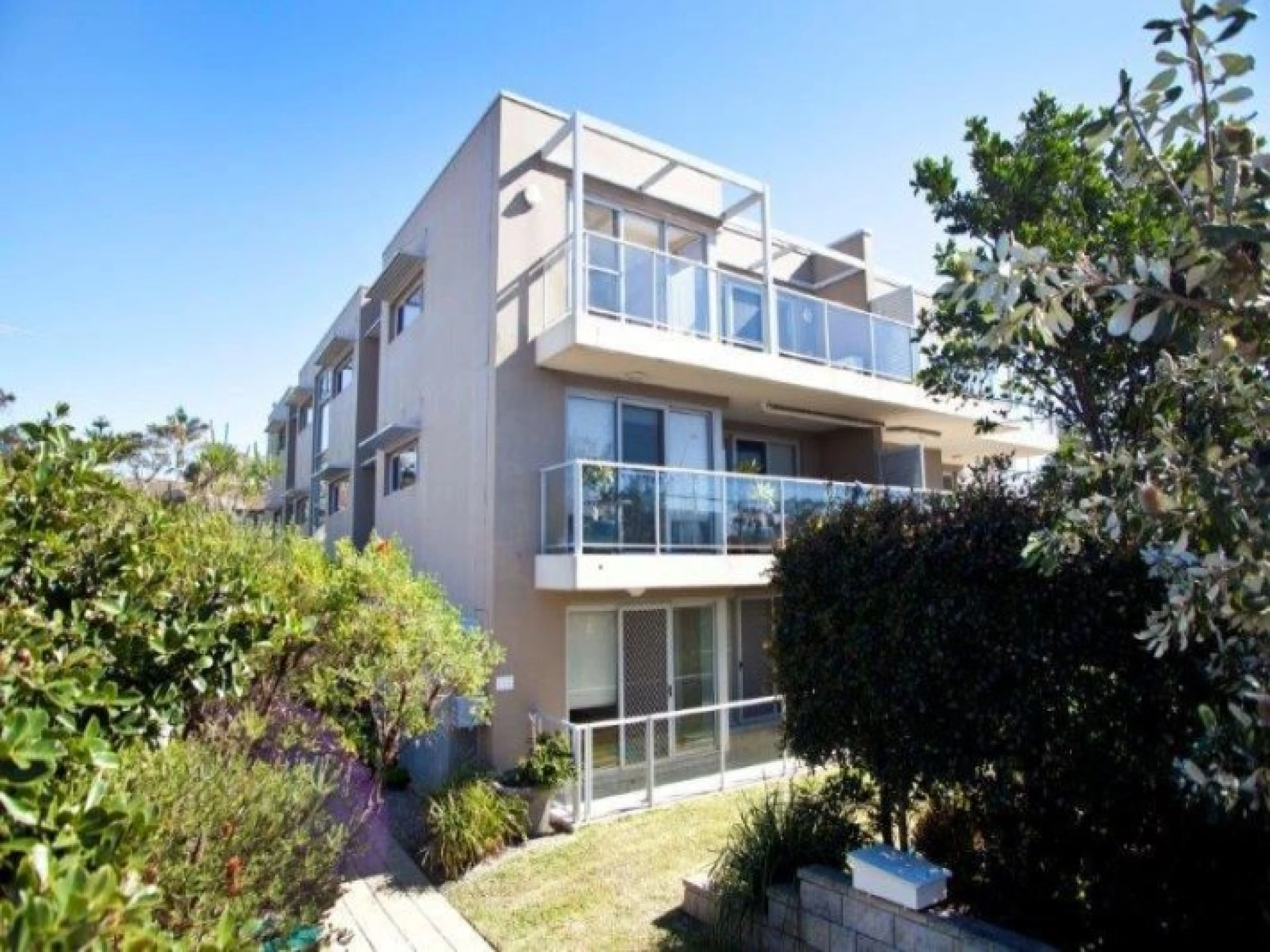 8@1283 Pittwater Road, NARRABEEN NSW 2101, Narrabeen - Thumbnail 3