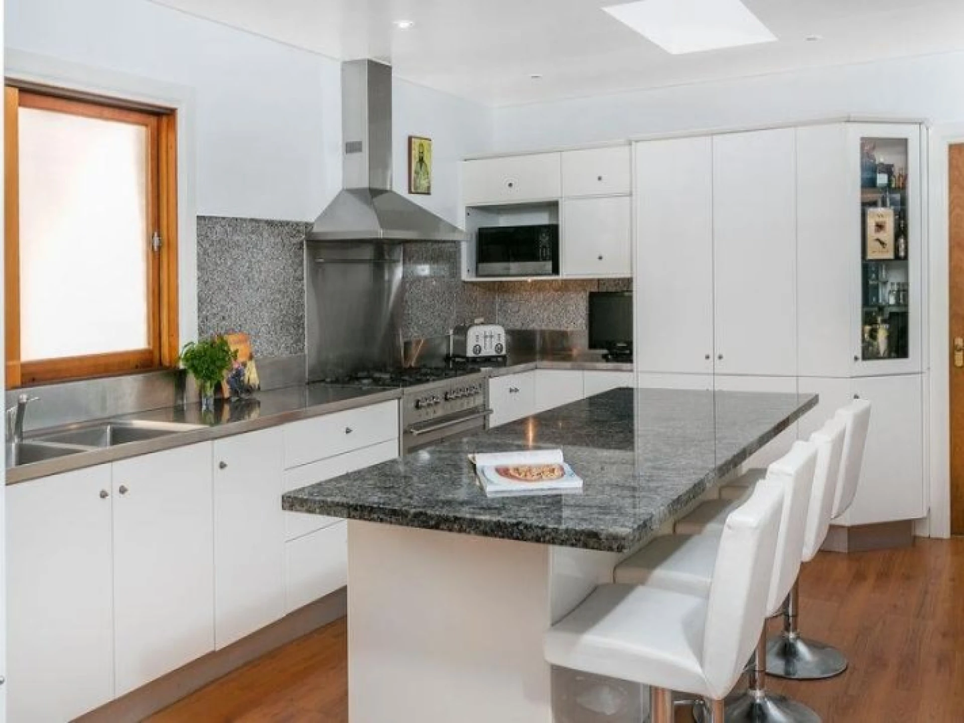 3 Summit Avenue, Dee Why NSW 2099, Dee Why - Thumbnail 5