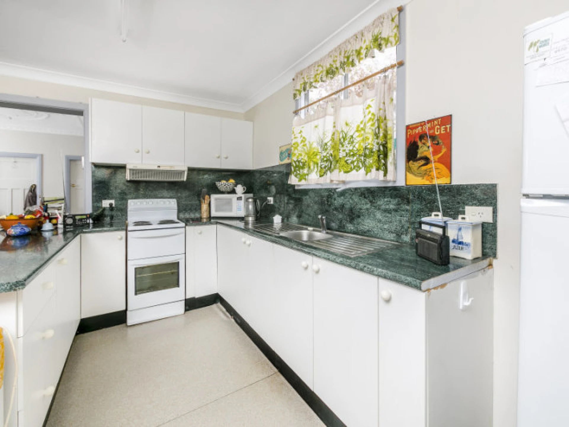 1342 PITTWATER Road, NARRABEEN NSW 2101, Narrabeen - Thumbnail 4