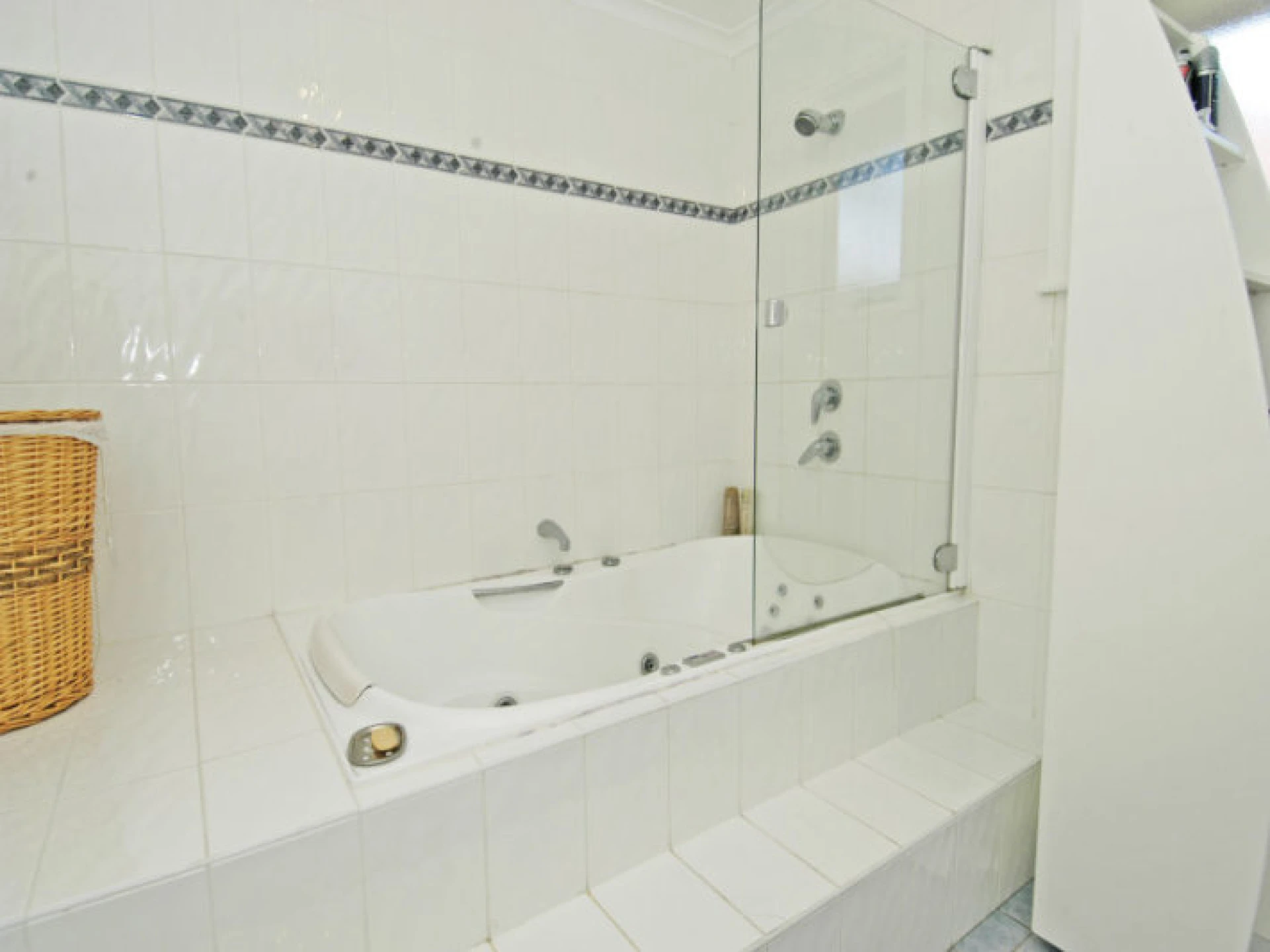 189 Alfred Street, NARRAWEENA NSW 2099, Narraweena - Thumbnail 5