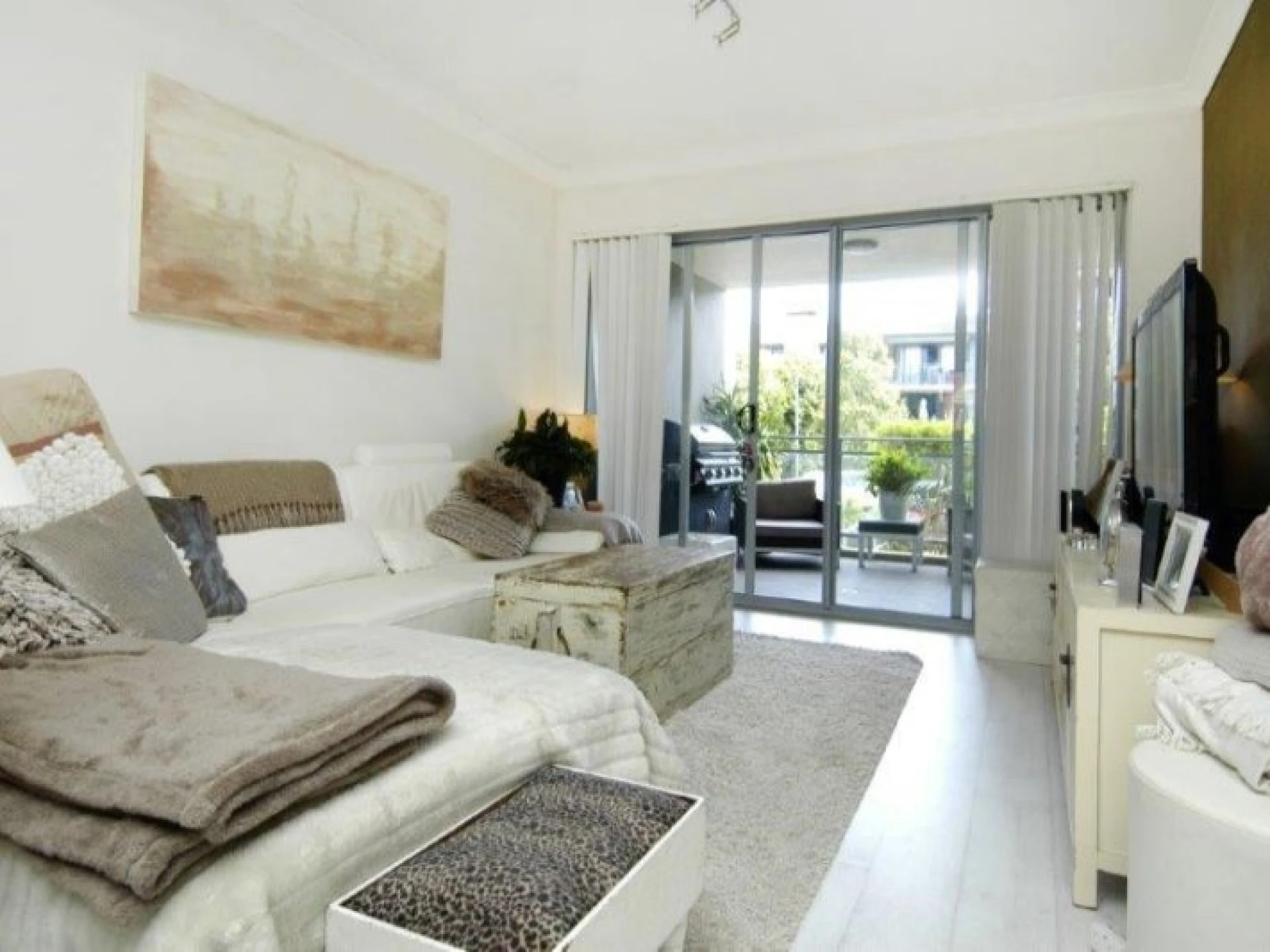 15 / 8 Burne Avenue, DEE WHY NSW 2099, Dee Why - Thumbnail 2