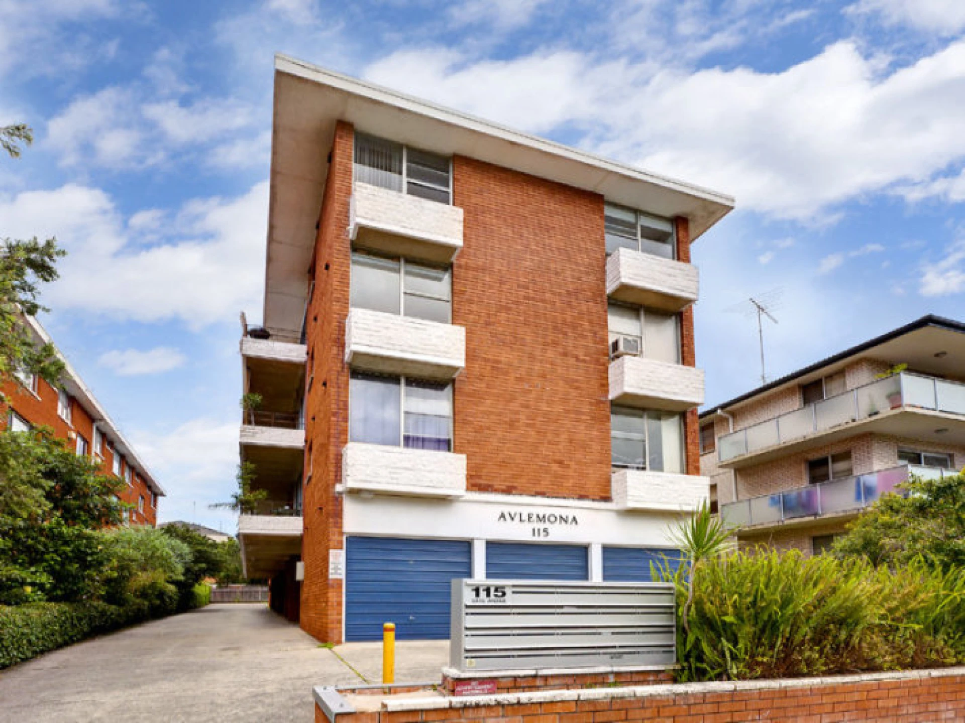 11 / 115 Oaks Avenue, Dee Why NSW 2099, Dee Why - Thumbnail 3