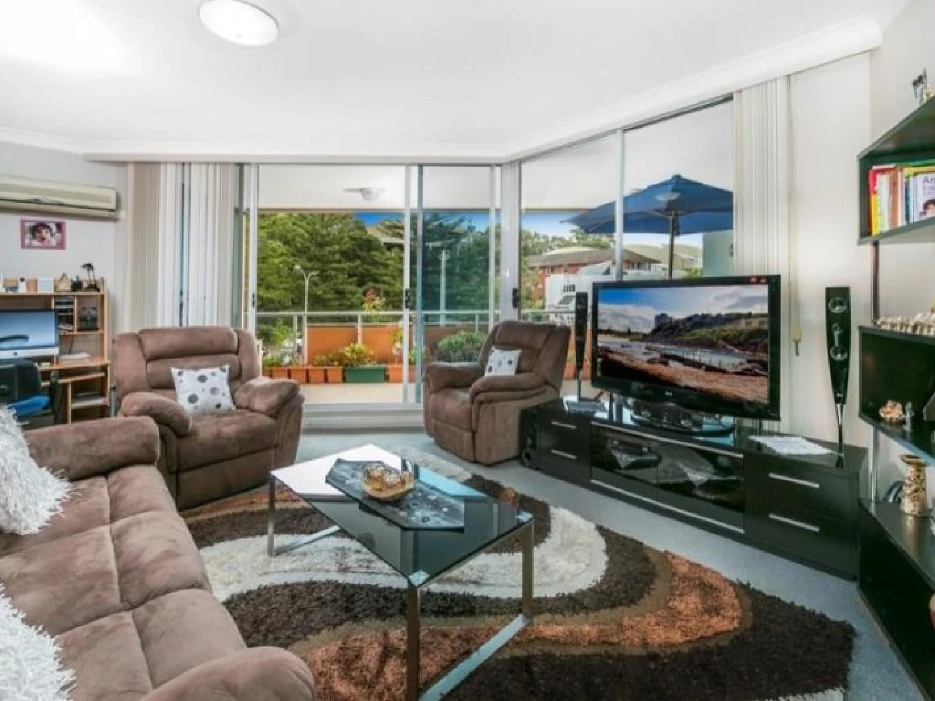 207 / 910 Pittwater Road, DEE WHY NSW 2099, Dee Why - Thumbnail 2