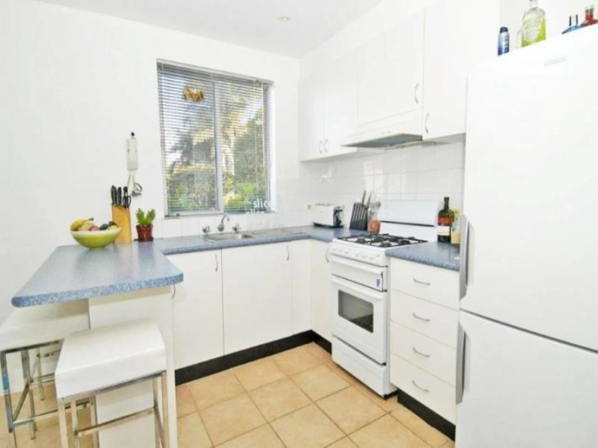 2 / 70 Harbord Road, Freshwater NSW 2096, Freshwater - Thumbnail 2