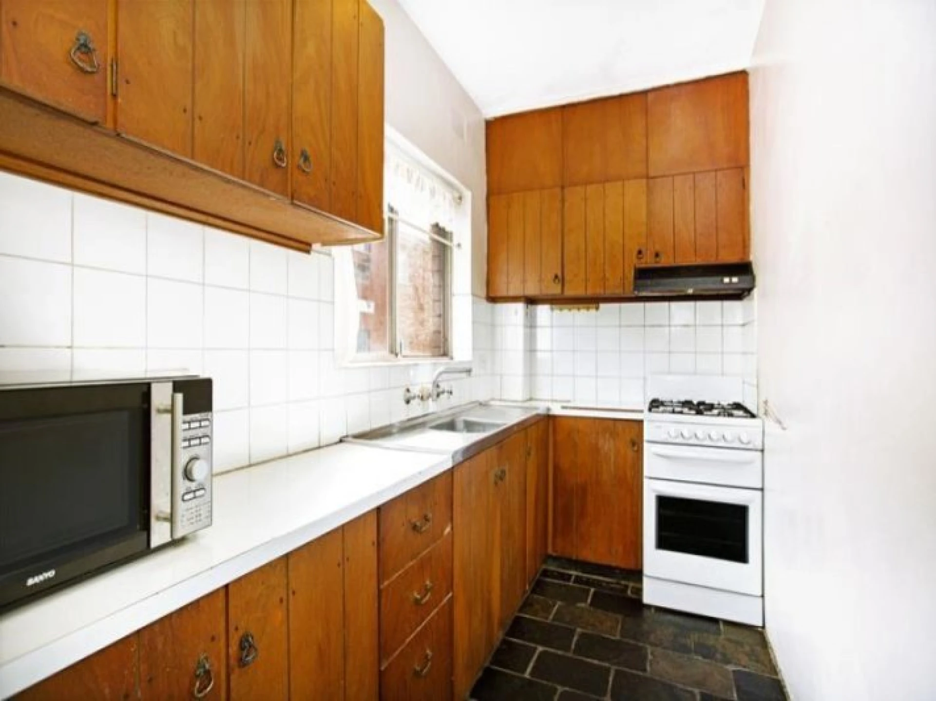 8 / 15 Lismore Avenue, Dee Why NSW 2099, Dee Why - Thumbnail 5