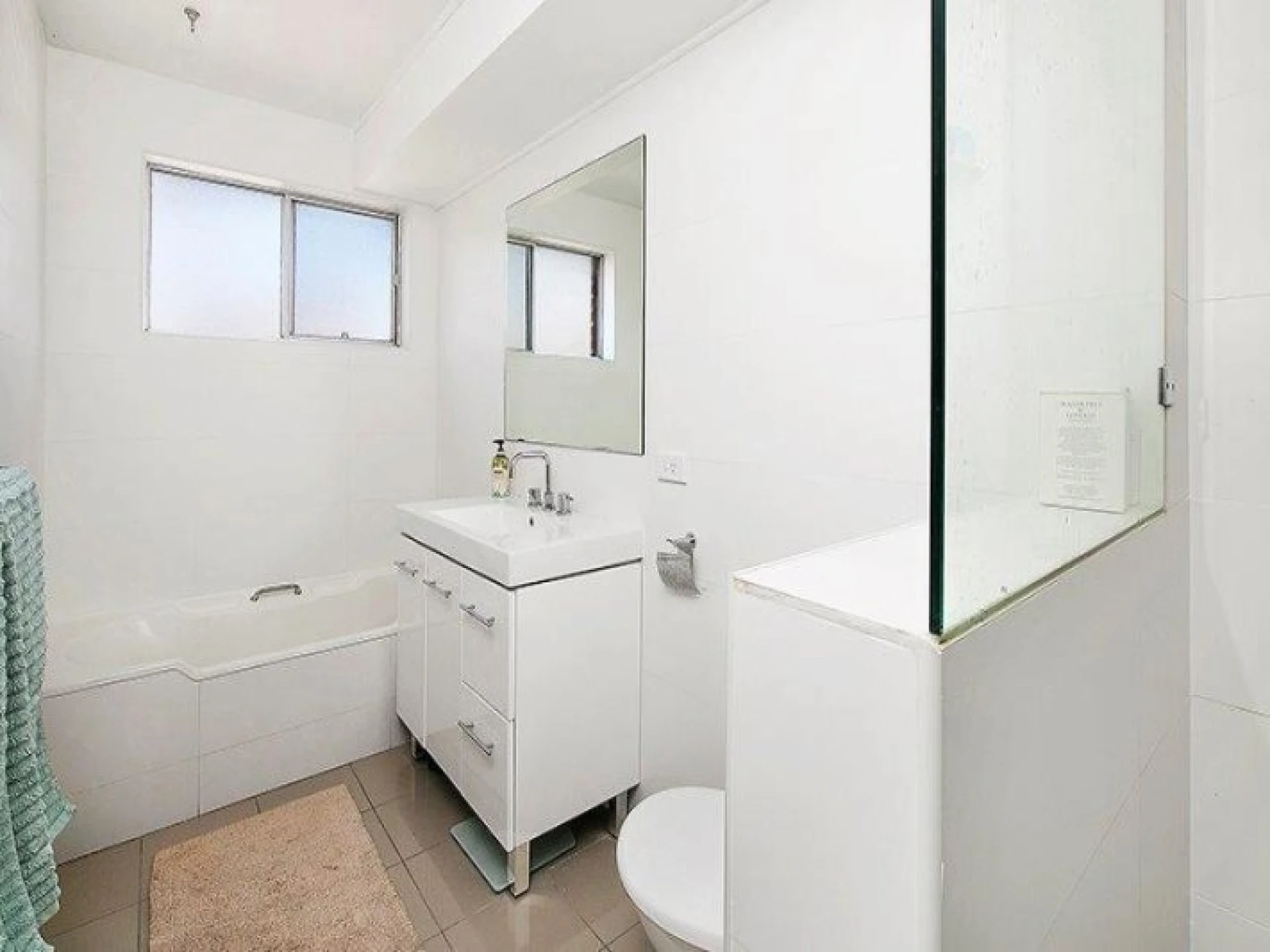 6 / 56 Wyadra Avenue, Freshwater NSW 2096, Freshwater - Thumbnail 5