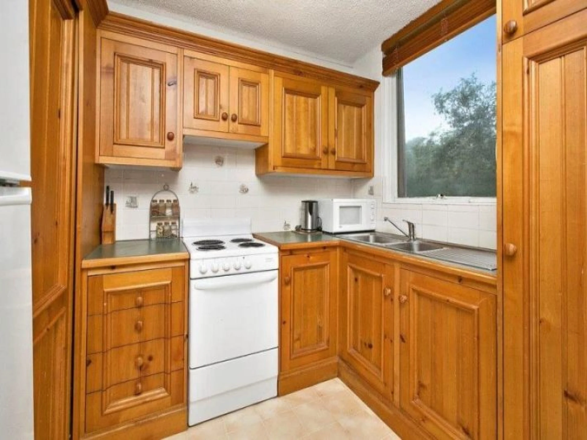 1 / 15 Grafton Crescent, Dee Why NSW 2099, Dee Why - Thumbnail 4