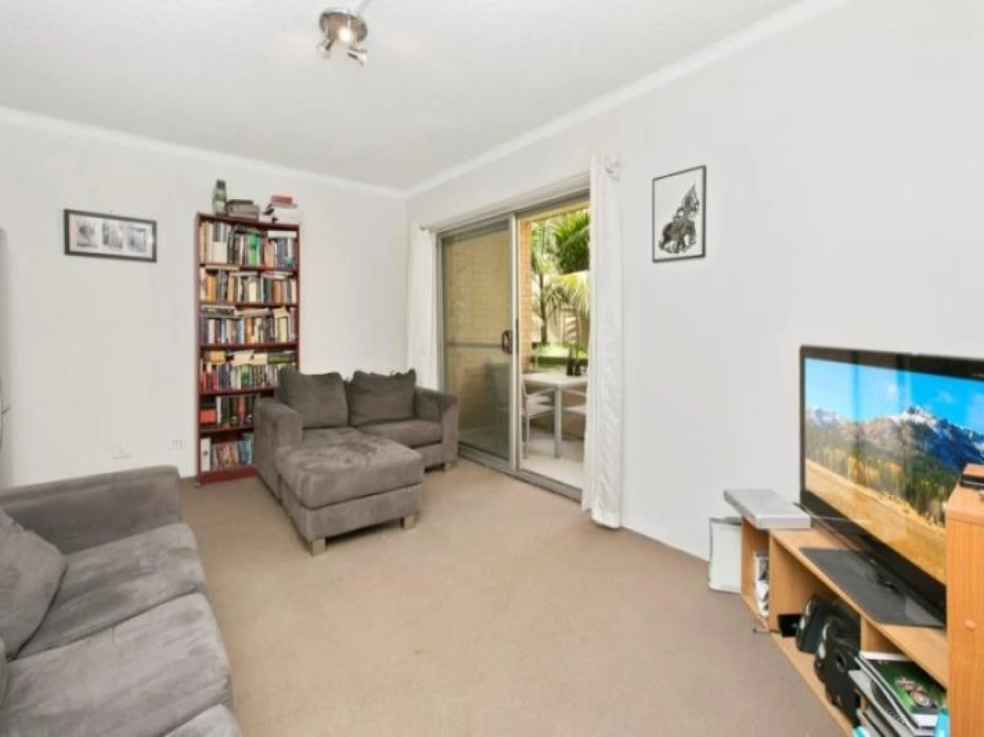 1 / 82 Pacific Parade, Dee Why NSW 2099, Dee Why - Thumbnail 2