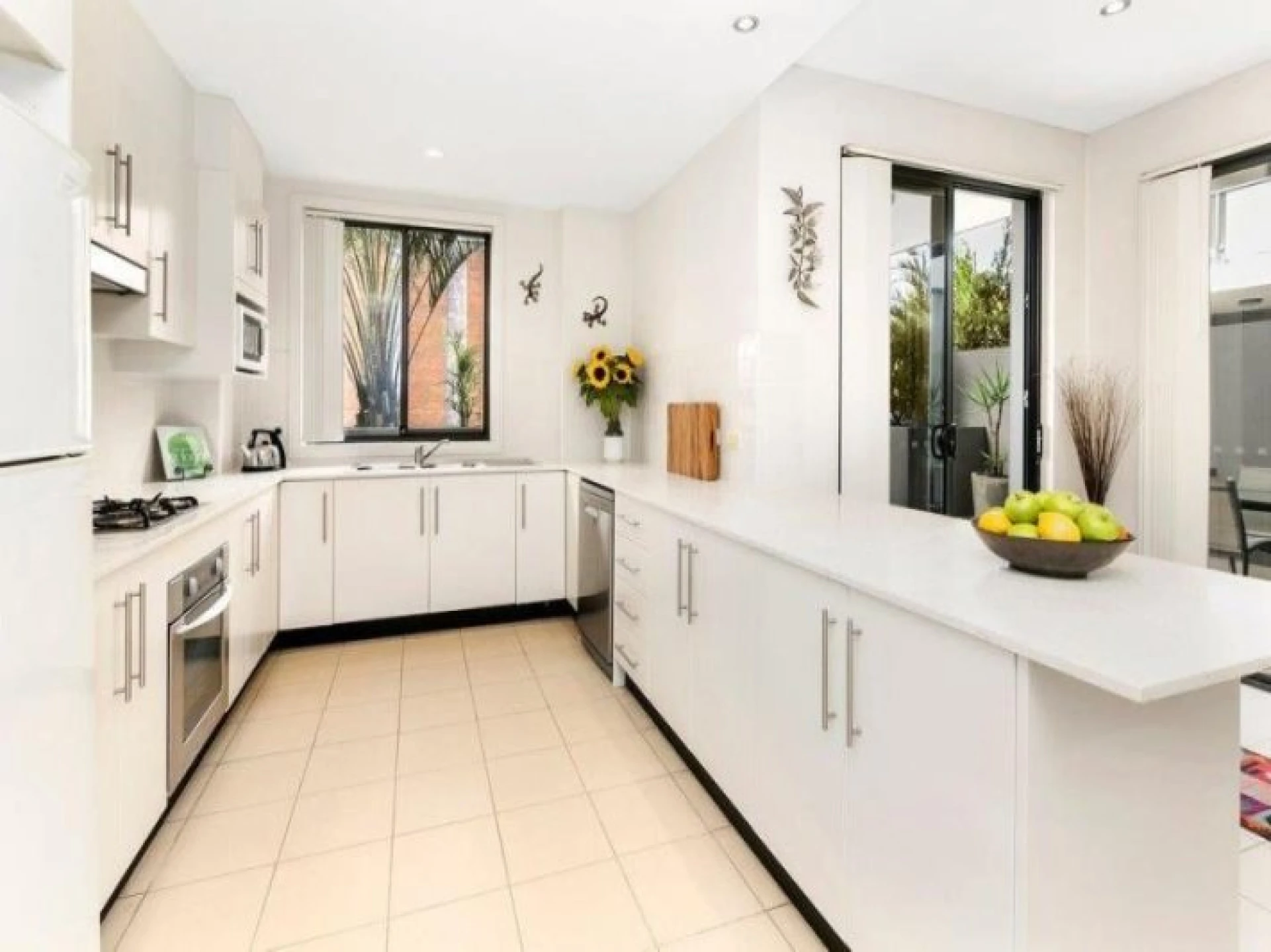 5 / 10 Oaks Avenue, Dee Why NSW 2099, Dee Why - Thumbnail 4
