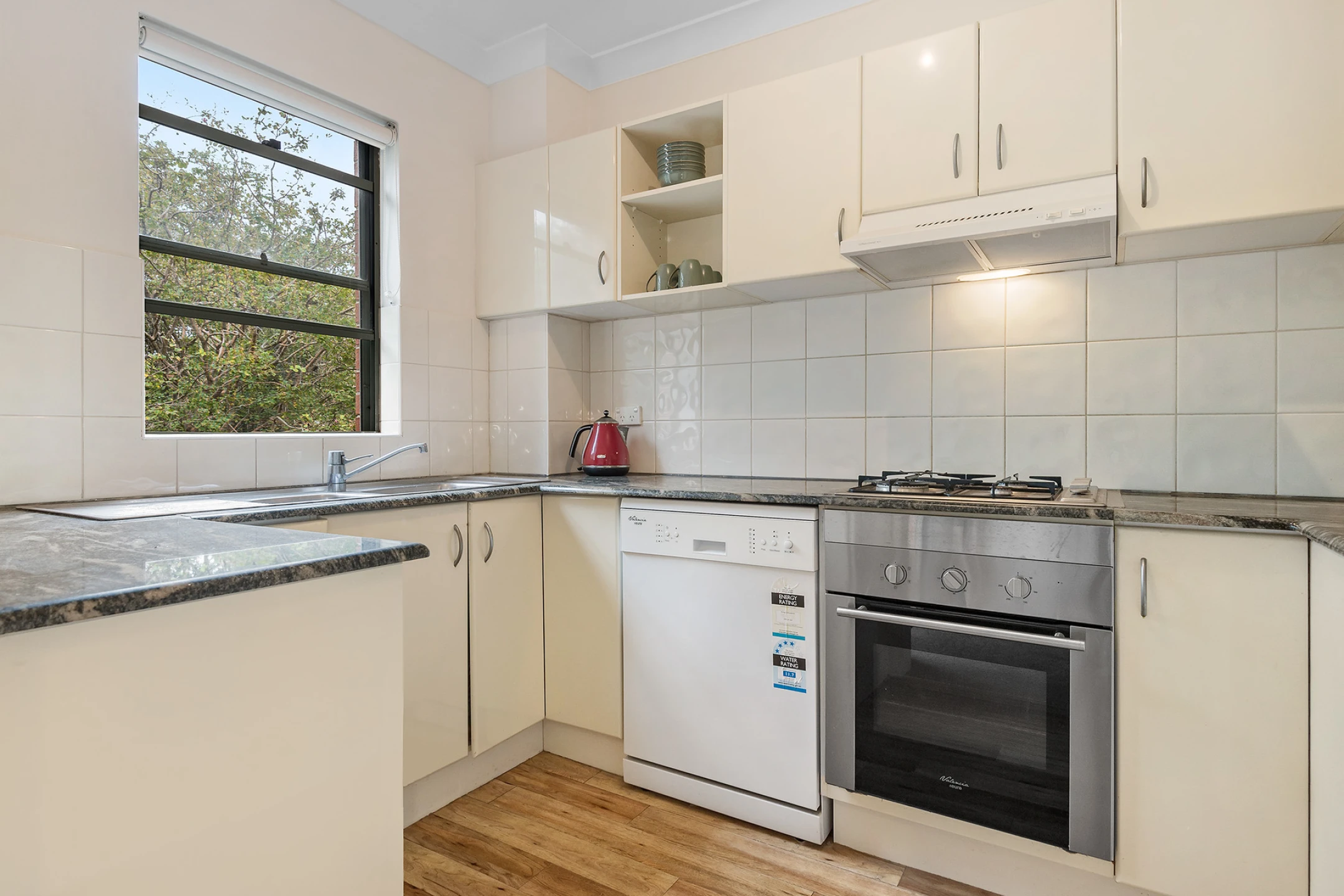 8 / 66 Howard Avenue, Dee Why NSW 2099, Dee Why - Thumbnail 4