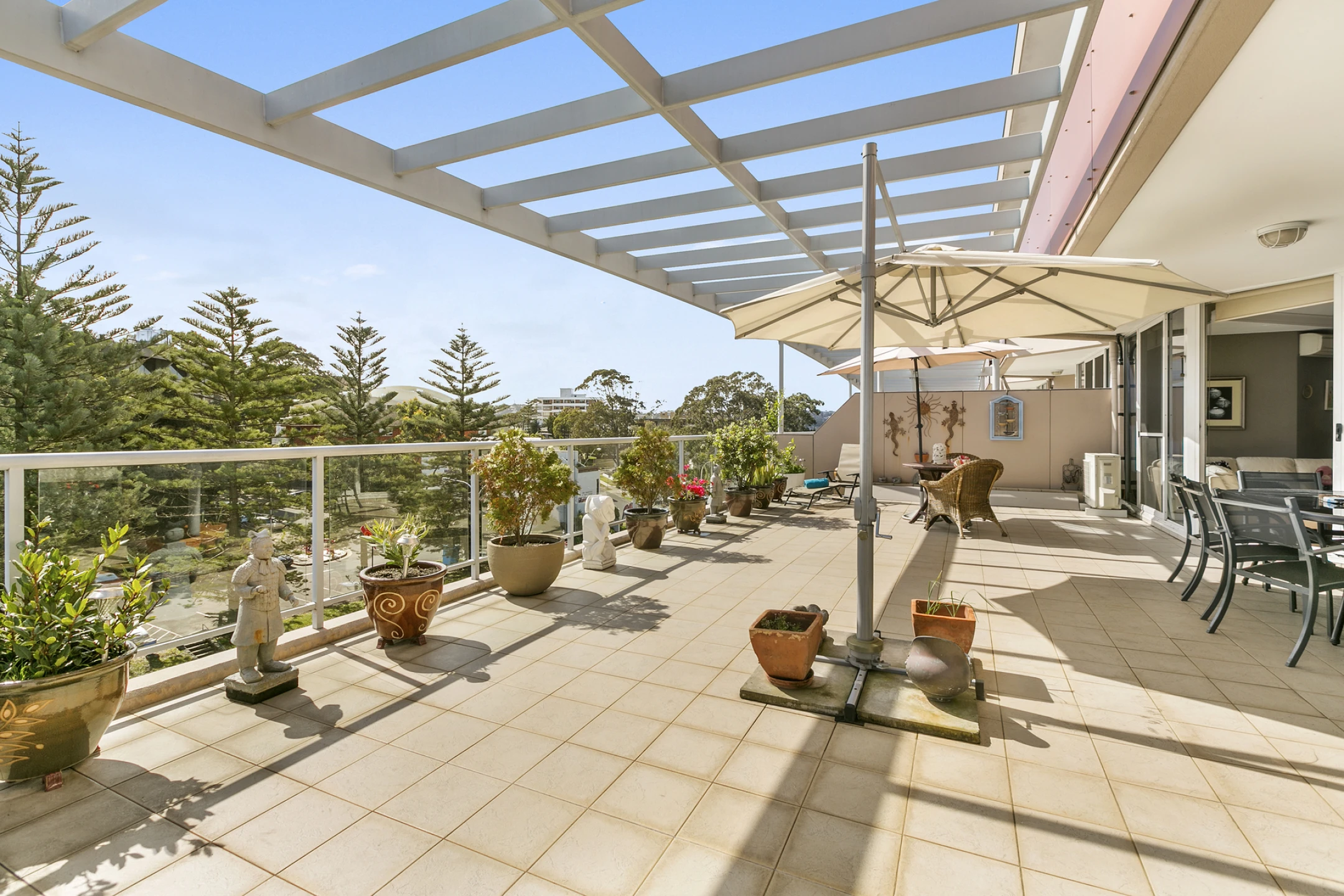 402 / 910 Pittwater Road, Dee Why NSW 2099, Dee Why - Thumbnail 2