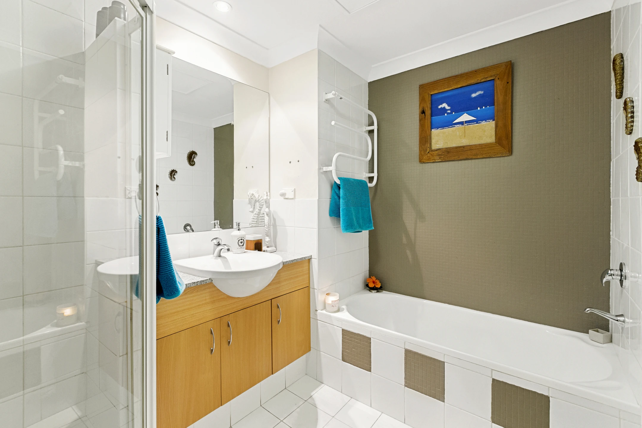 402 / 910 Pittwater Road, Dee Why NSW 2099, Dee Why - Thumbnail 3