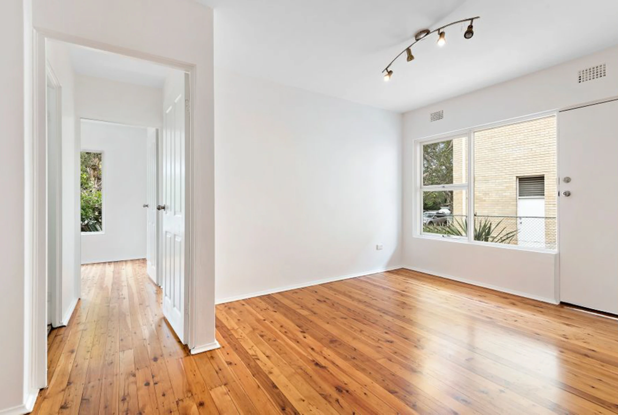1 / 22 Lismore Avenue, Dee Why NSW 2099, Dee Why - Thumbnail 7