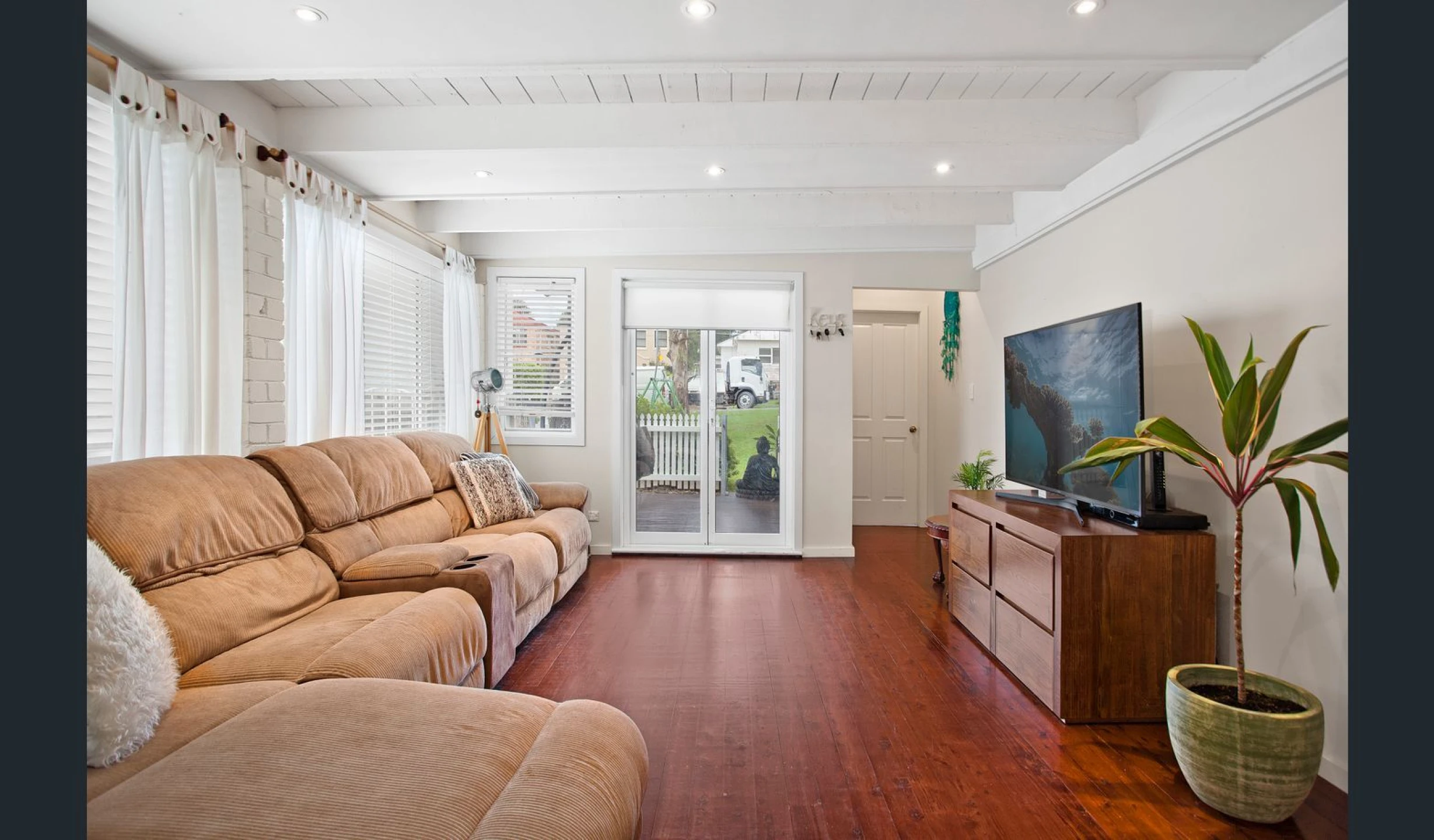 92 Claudare Street, Collaroy Plateau NSW 2097, Collaroy Plateau - Thumbnail 2