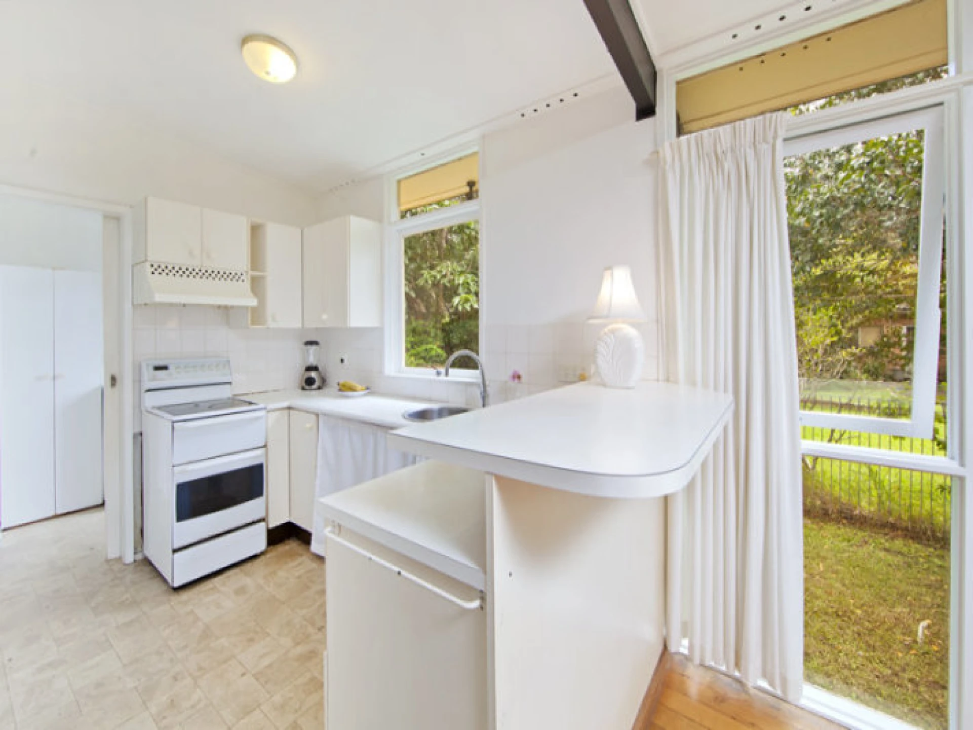 8 Joseph Street, Avalon Beach NSW 2107, Avalon Beach - Thumbnail 4