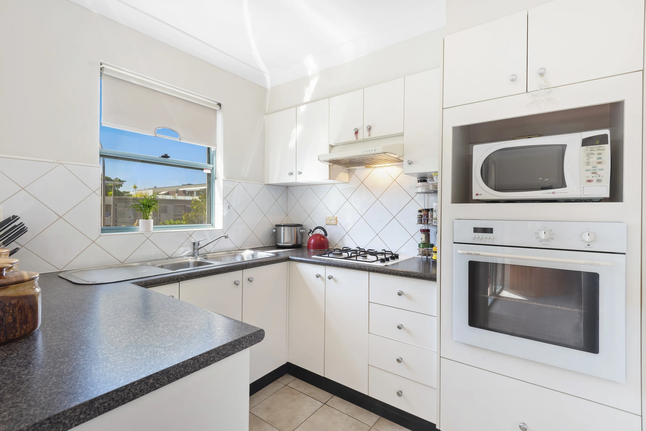 8 / 737-739 Pittwater Road, Dee Why NSW 2099, Dee Why - Thumbnail 4