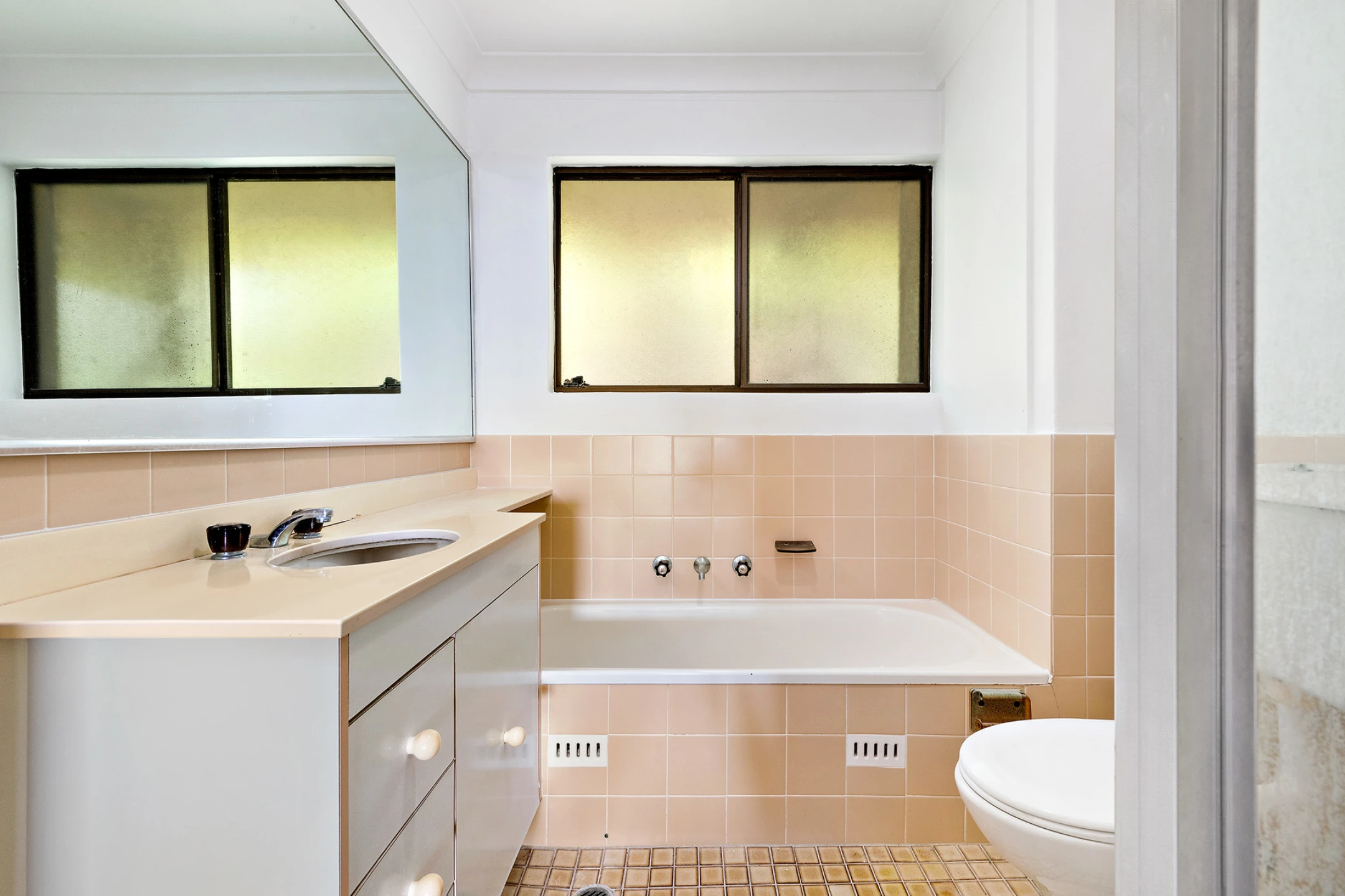 23 / 24 The Crescent, Dee Why NSW 2099, Dee Why - Thumbnail 7