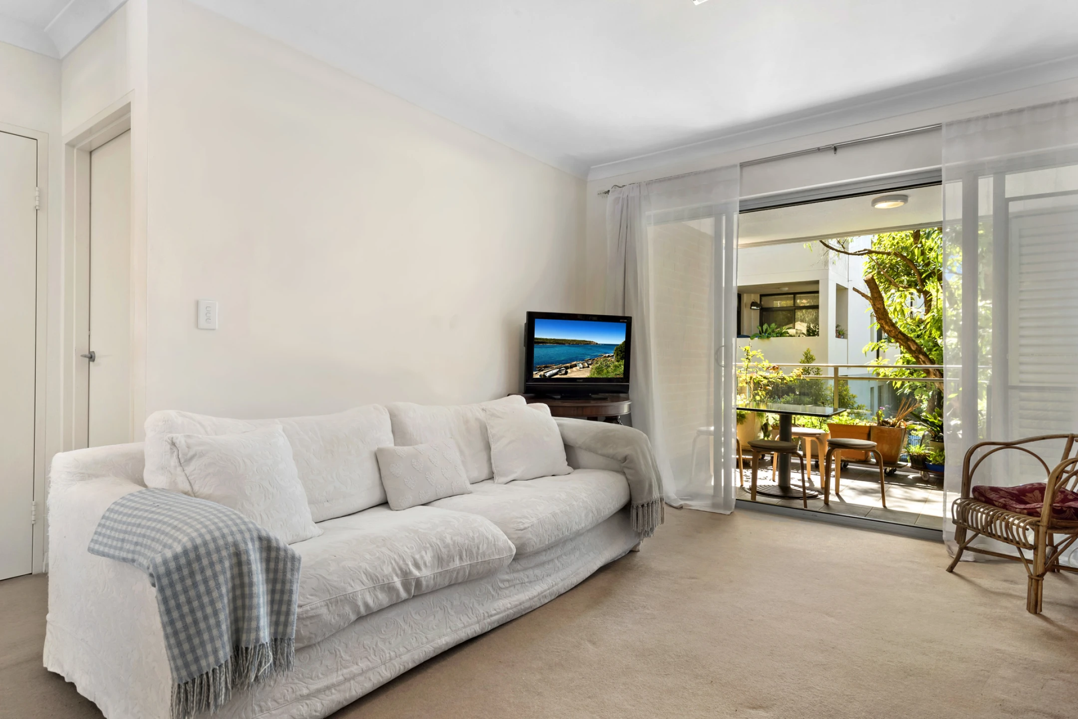 8 / 8 Burne Avenue, Dee Why NSW 2099, Dee Why - Thumbnail 4
