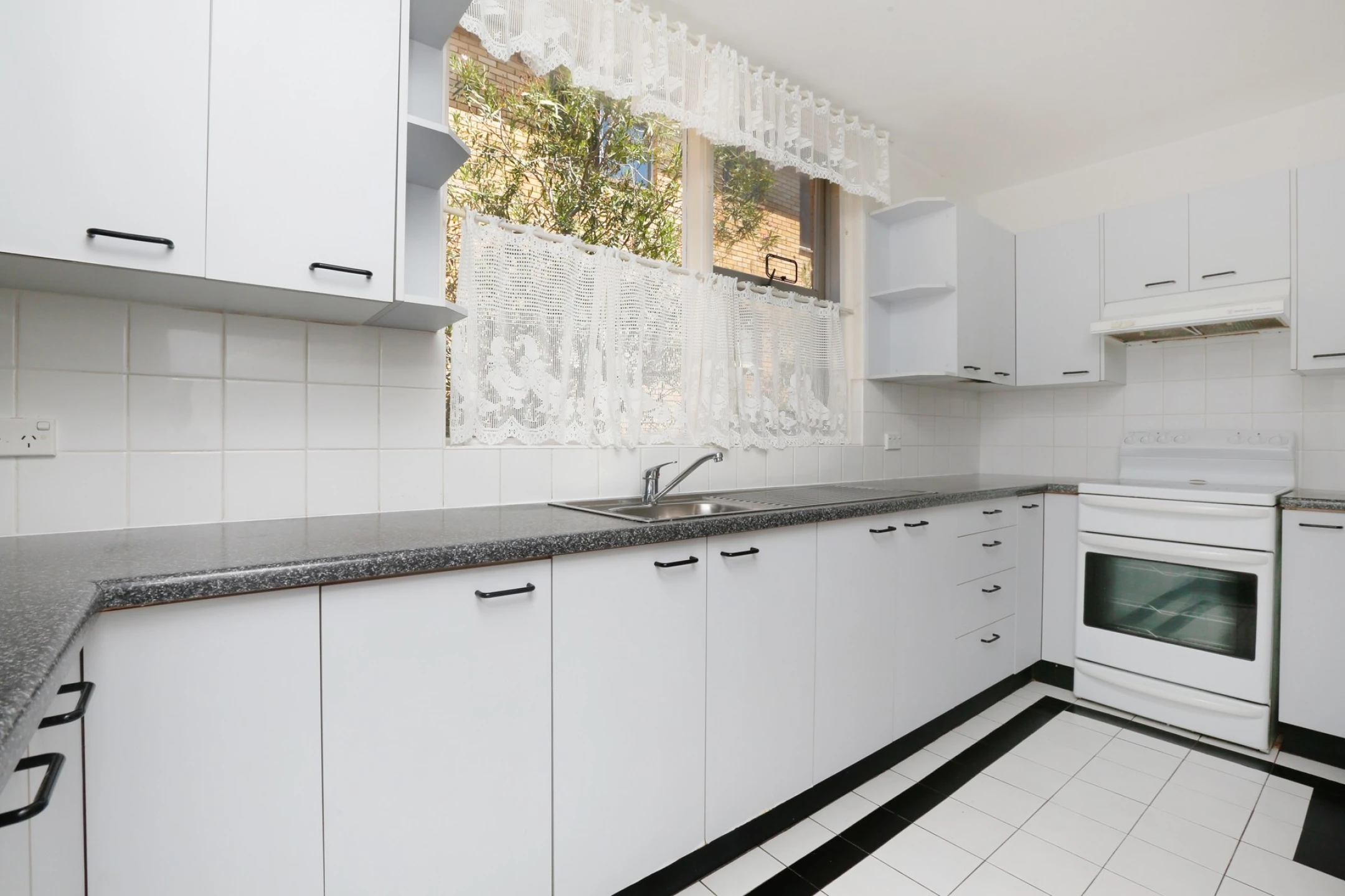 3 / 112 Pacific Parade, Dee Why NSW 2099, Dee Why - Thumbnail 5