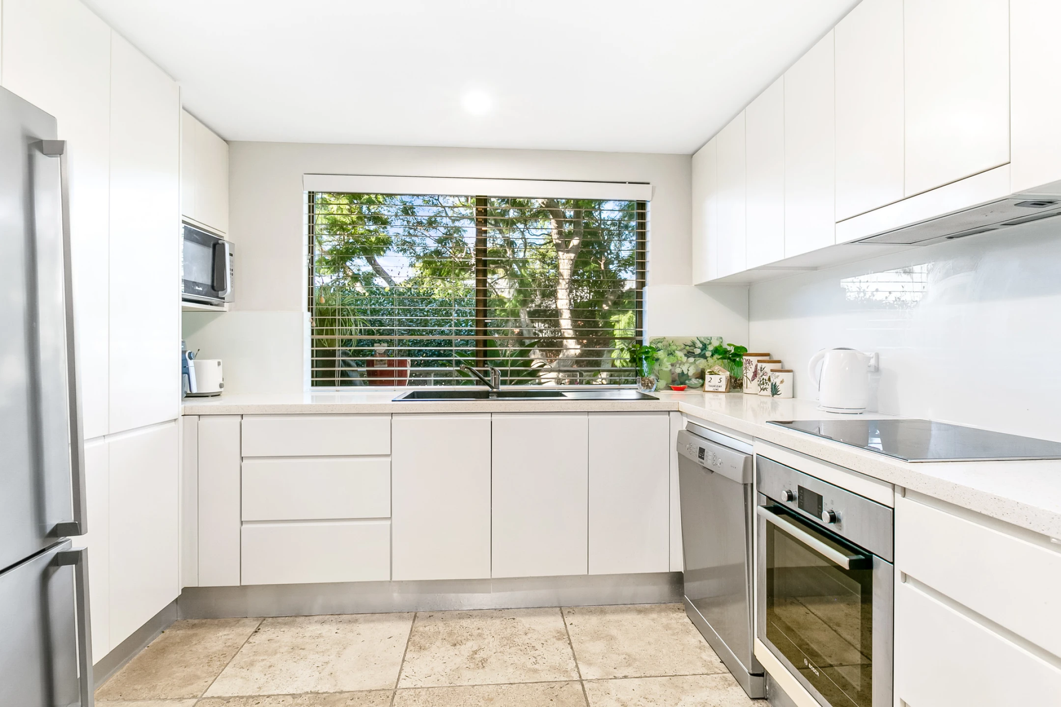 2 / 24 The Crescent, Dee Why NSW 2099, Dee Why - Thumbnail 5