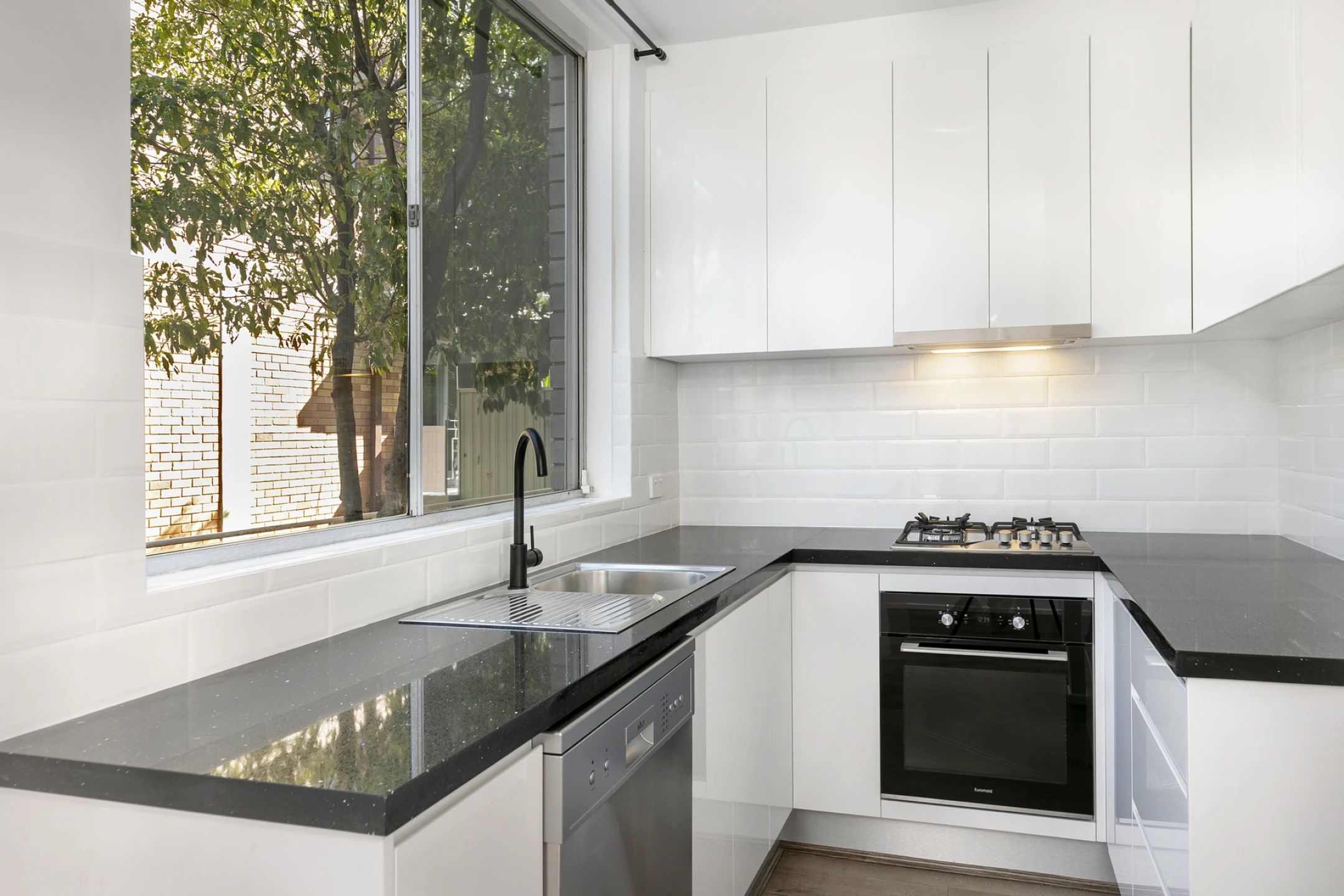 8 / 4 Holborn Avenue, Dee Why NSW 2099, Dee Why - Thumbnail 4