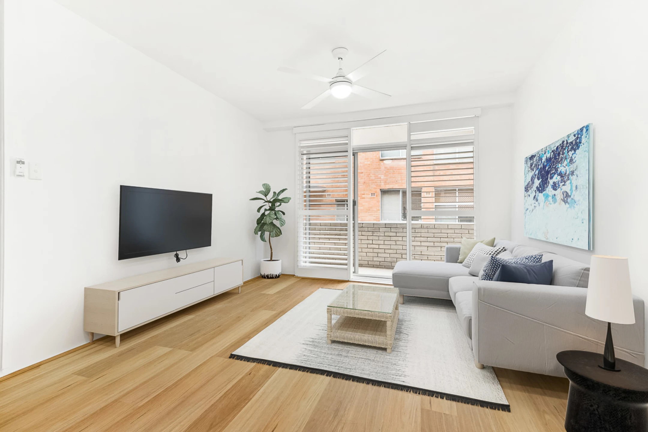 2 / 4 Holborn Avenue, Dee Why NSW 2099, Dee Why - Thumbnail 2