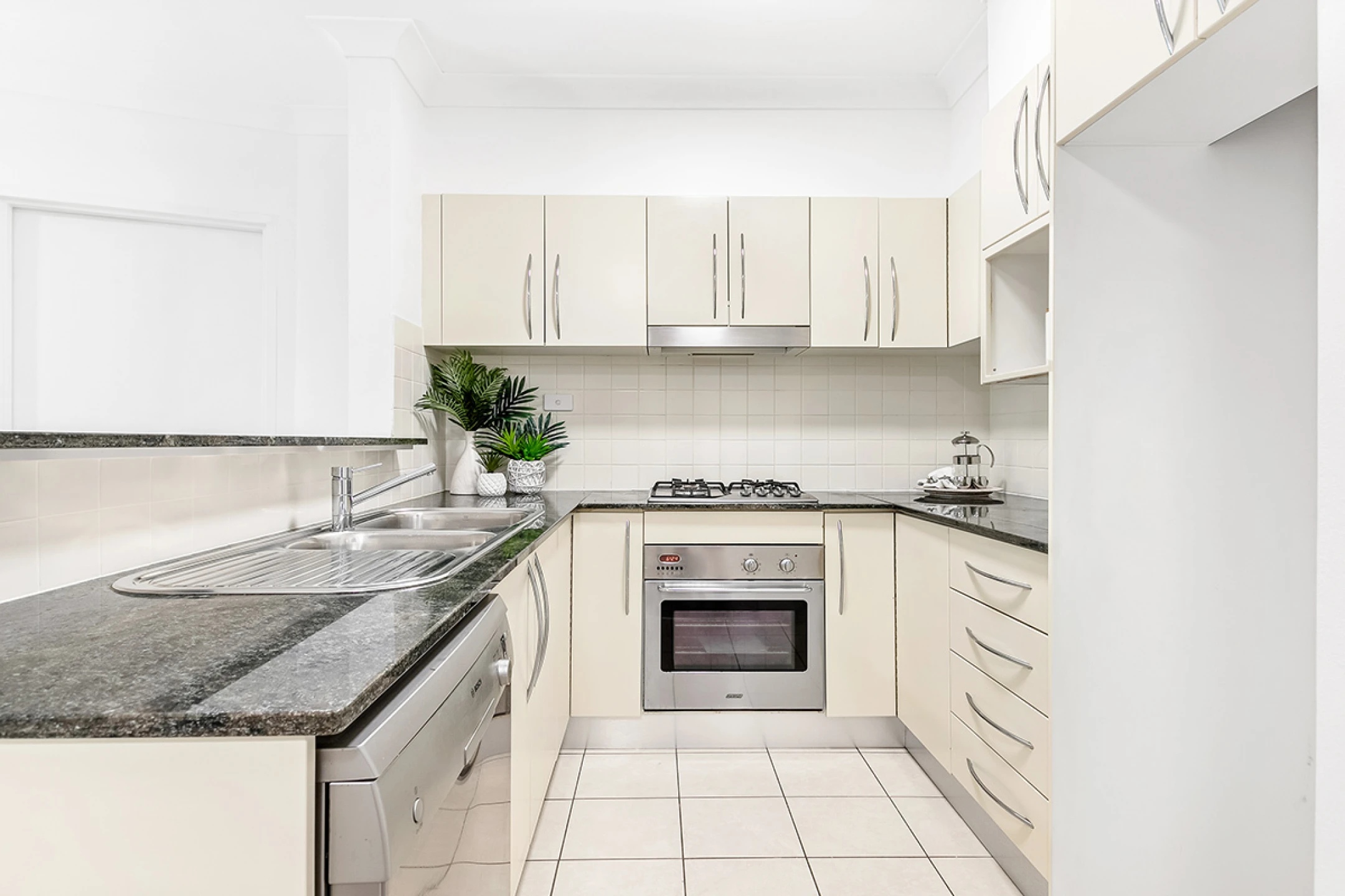 2 / 34 Boronia Street, Dee Why NSW 2099, Dee Why - Thumbnail 8