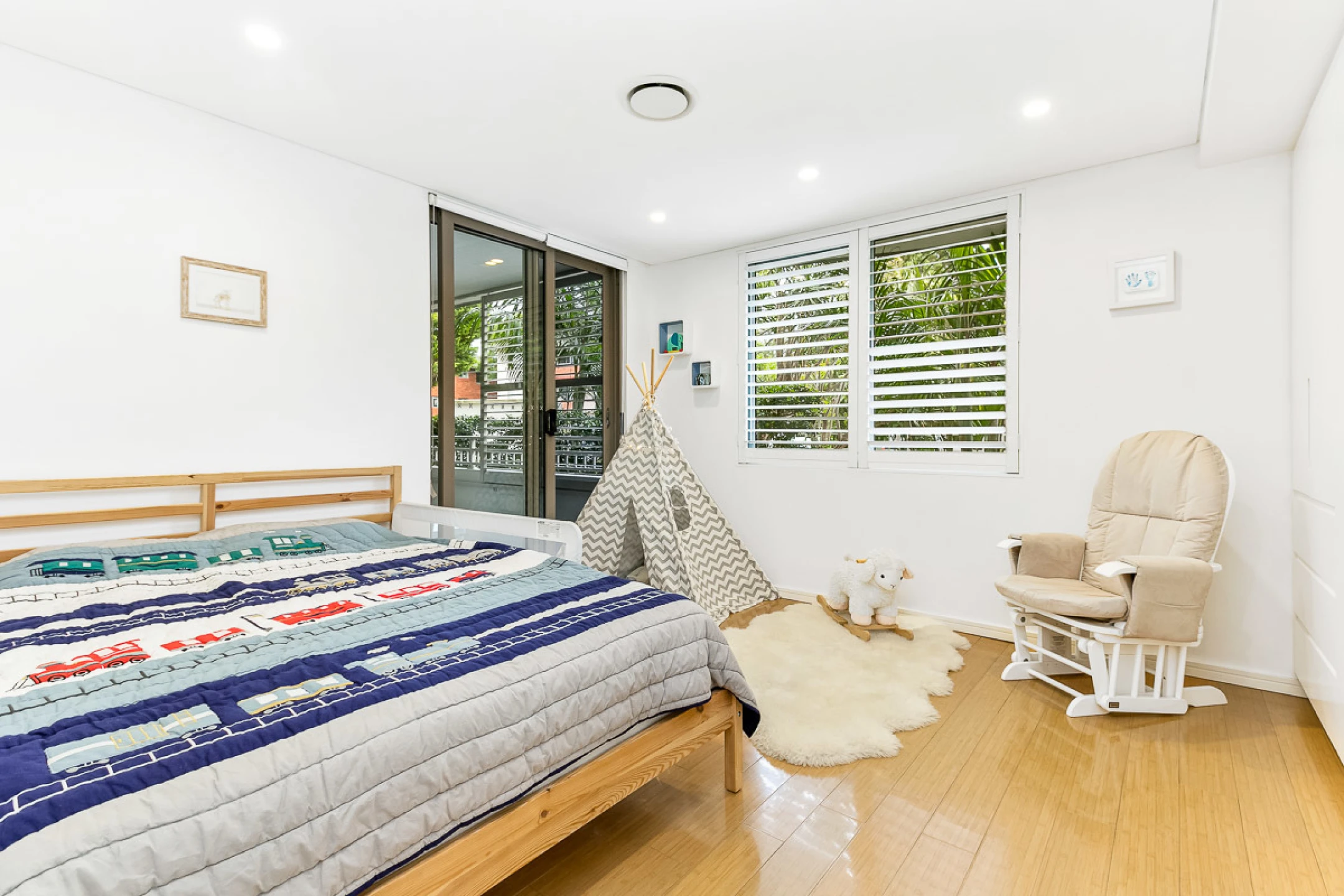 1 / 12 Richmond Avenue, Dee Why NSW 2099, Dee Why - Thumbnail 3