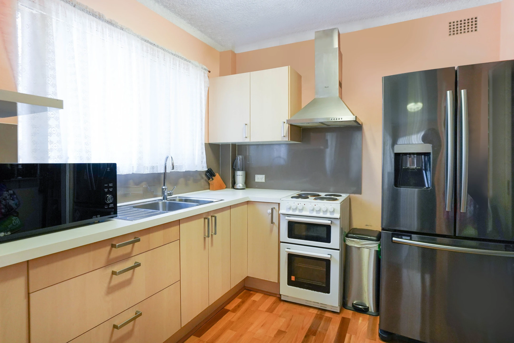 6 / 39 Howard Avenue, Dee Why NSW 2099, Dee Why - Thumbnail 4