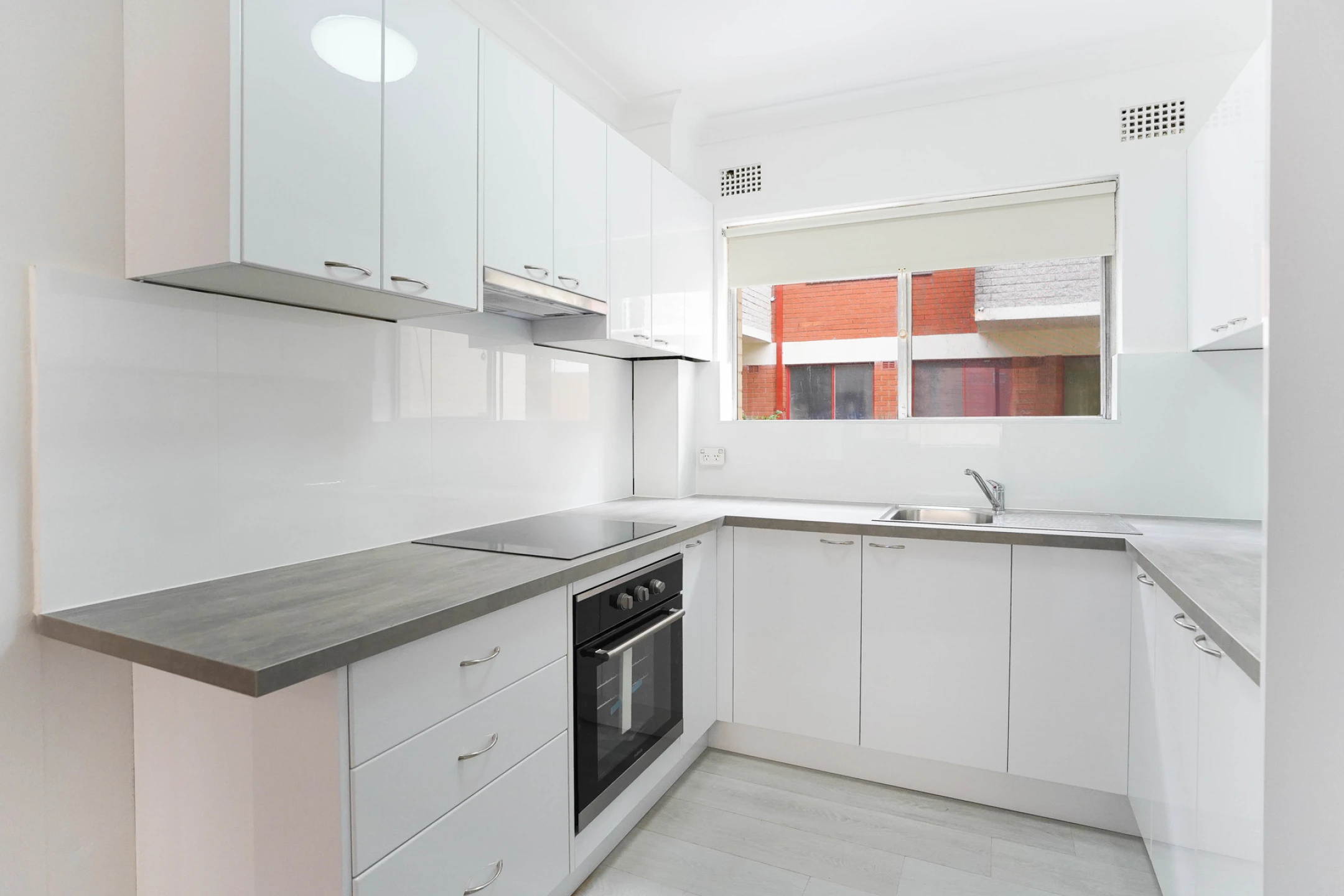 2 / 117 Pacific Parade, Dee Why NSW 2099, Dee Why - Thumbnail 4
