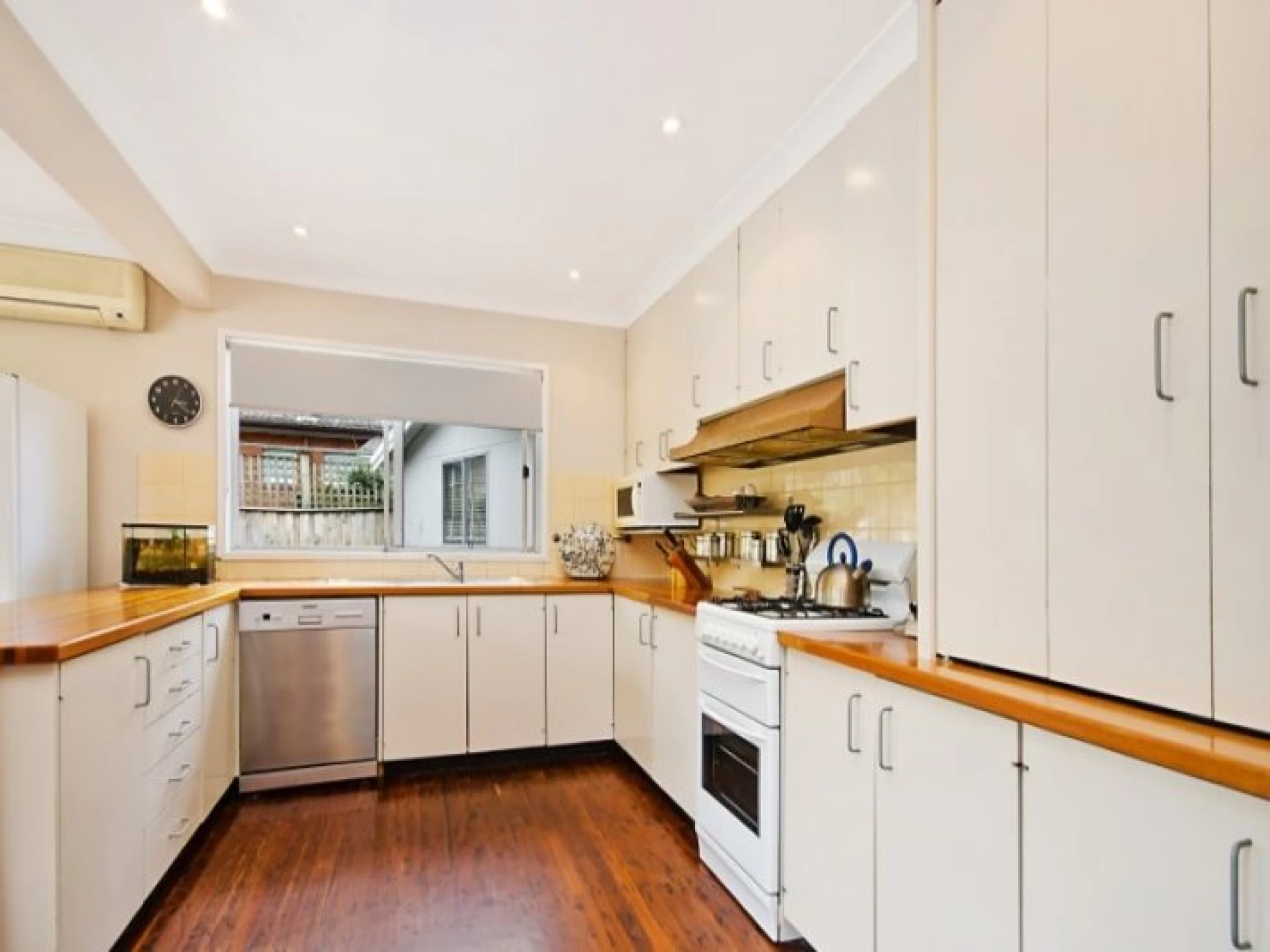 4 Judith Place :-), CROMER NSW 2099, Cromer - Thumbnail 5