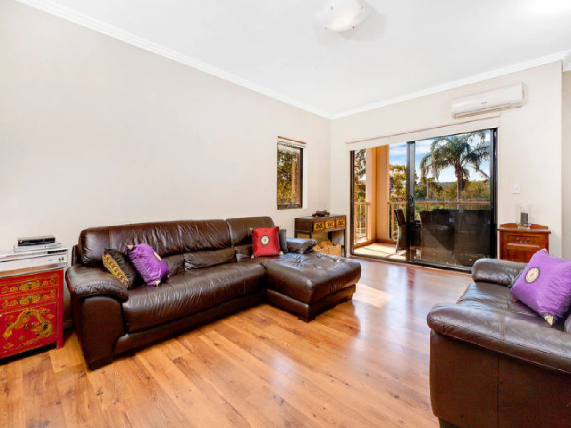 15 / 2-10 Hawkesbury Avenue :-), DEE WHY NSW 2099, Dee Why - Thumbnail 2