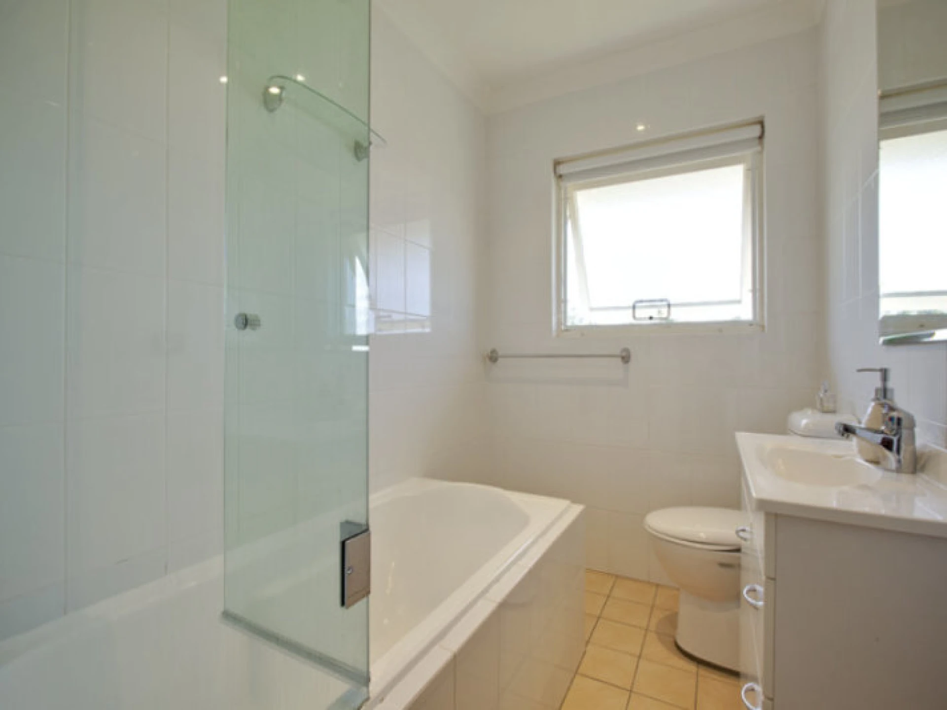 8 / 81 Ocean Street :-), NARRABEEN NSW 2101, Narrabeen - Thumbnail 4