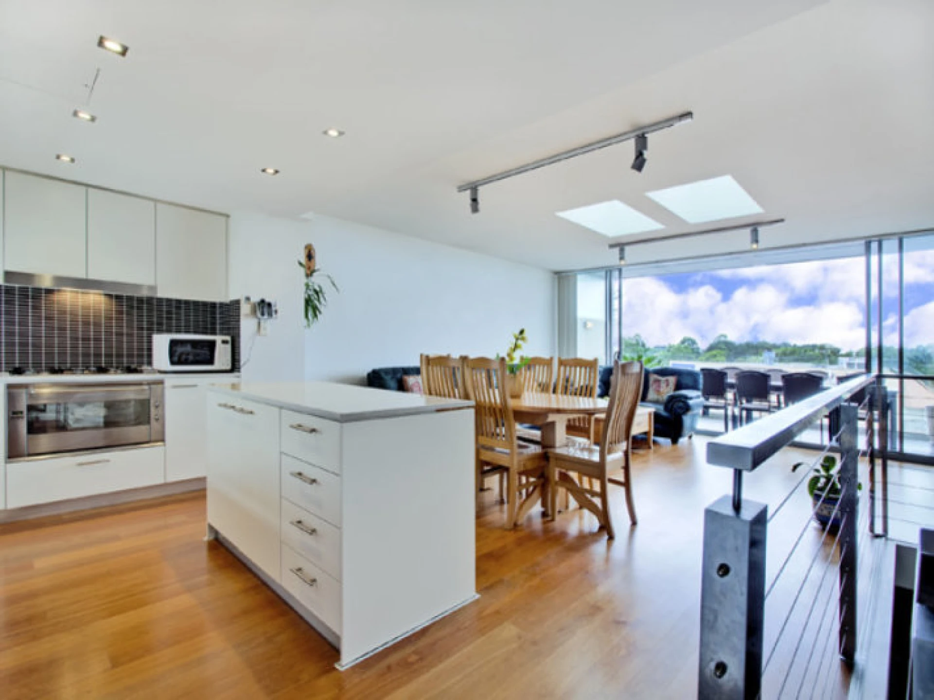 307 / 5 Bungan Street :-), MONA VALE NSW 2103, Mona Vale - Thumbnail 5