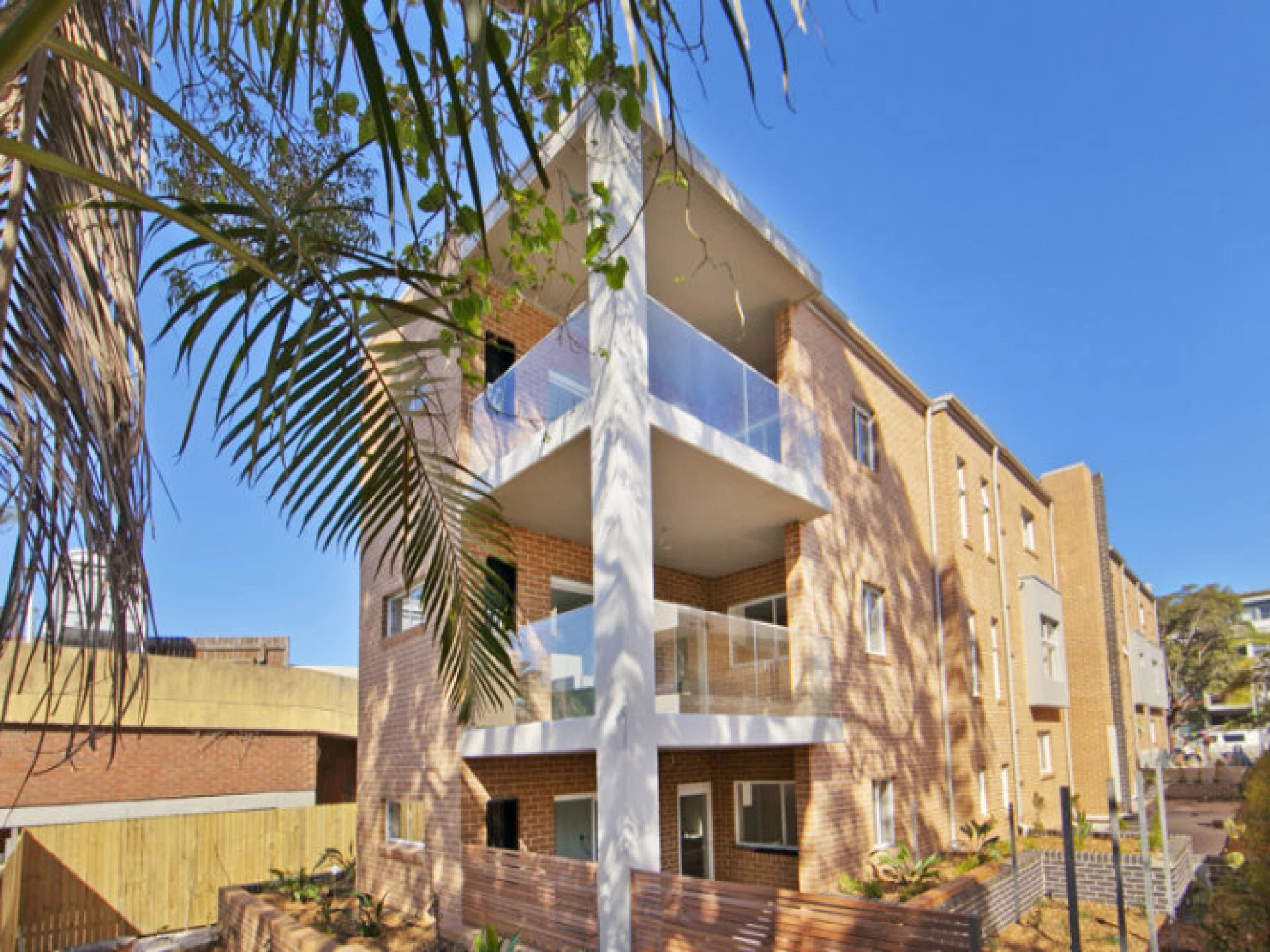 1 / 30 Pacific Parade :-), DEE WHY NSW 2099, Dee Why - Thumbnail 2