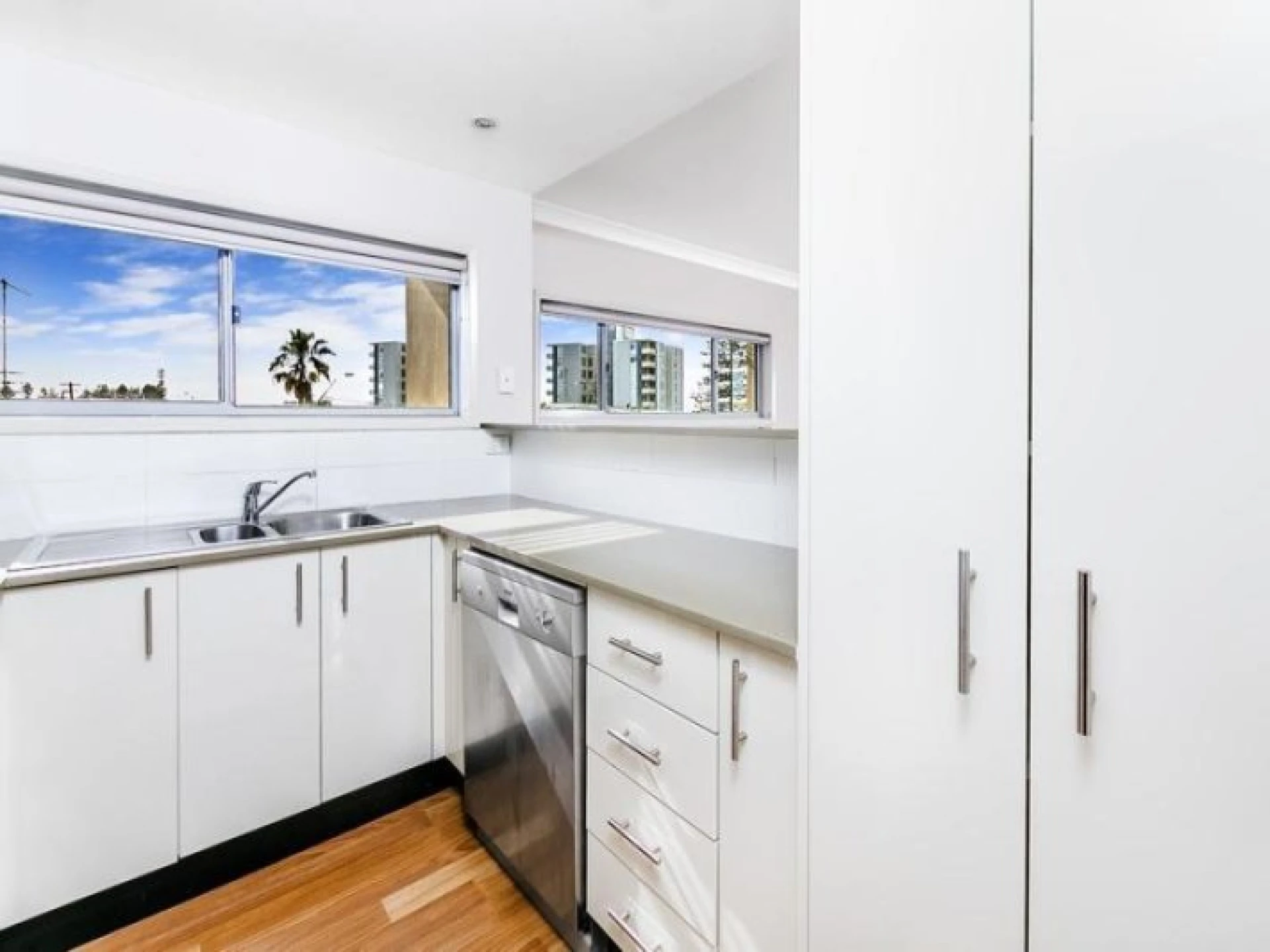 23 / 1283 Pittwater Road :-), NARRABEEN NSW 2101, Narrabeen - Thumbnail 2