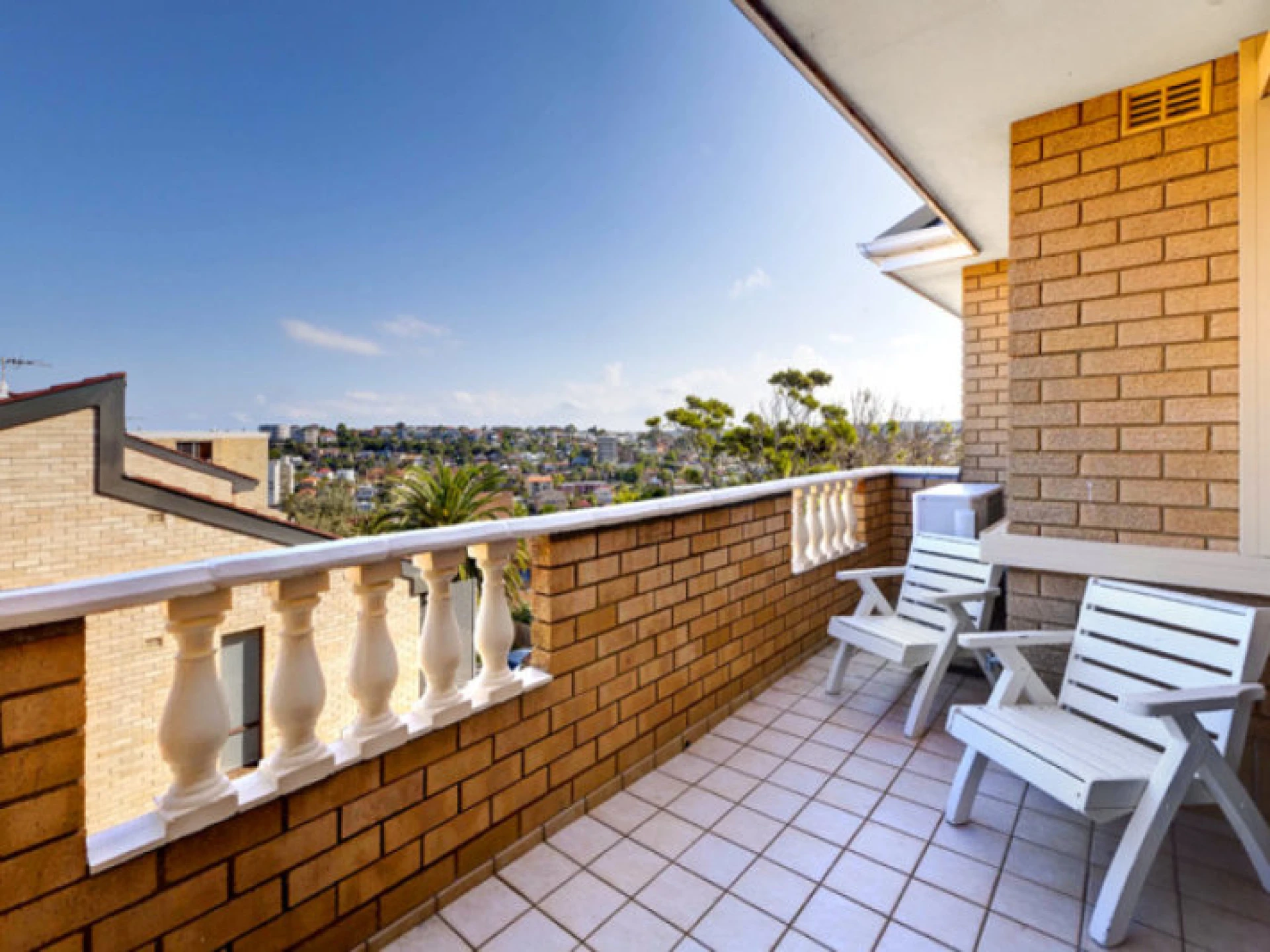9 / 14 Ronald Avenue :-), FRESHWATER NSW 2096, Freshwater - Thumbnail 2