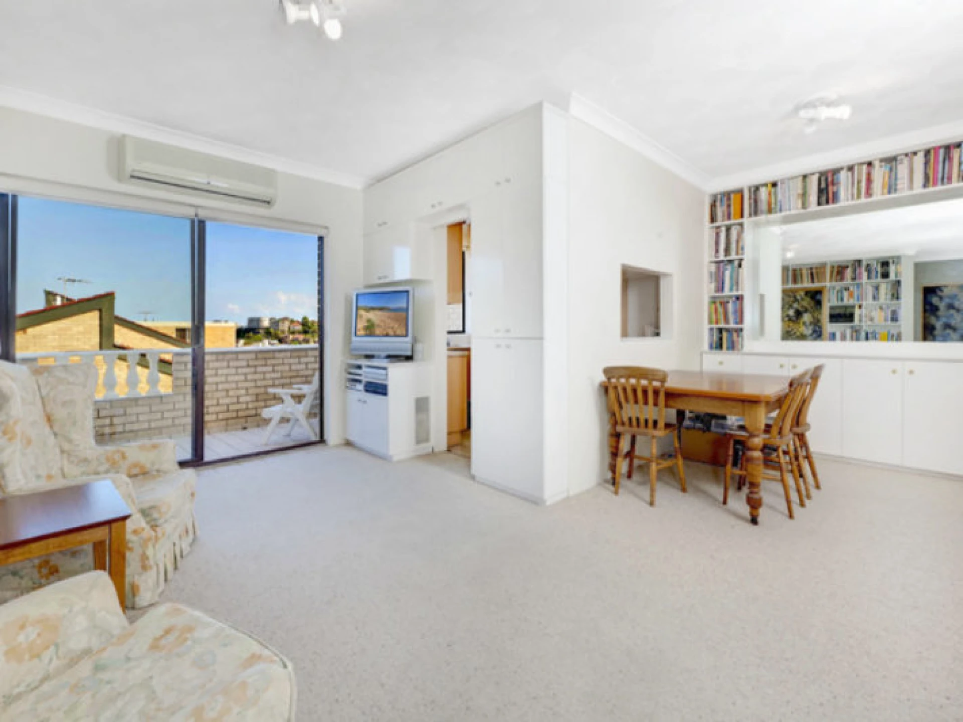 9 / 14 Ronald Avenue :-), FRESHWATER NSW 2096, Freshwater - Thumbnail 8