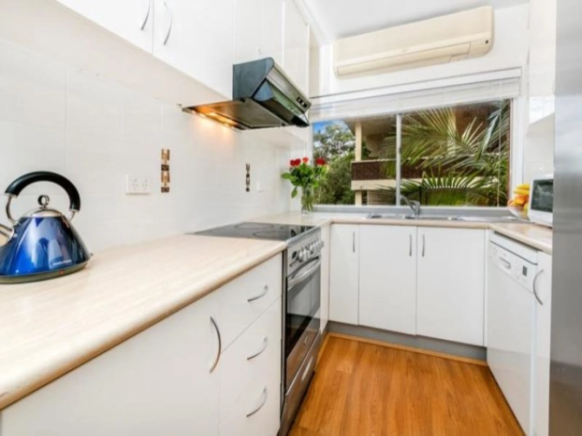 1 / 20 Regent Street :-), DEE WHY NSW 2099, Dee Why - Thumbnail 2