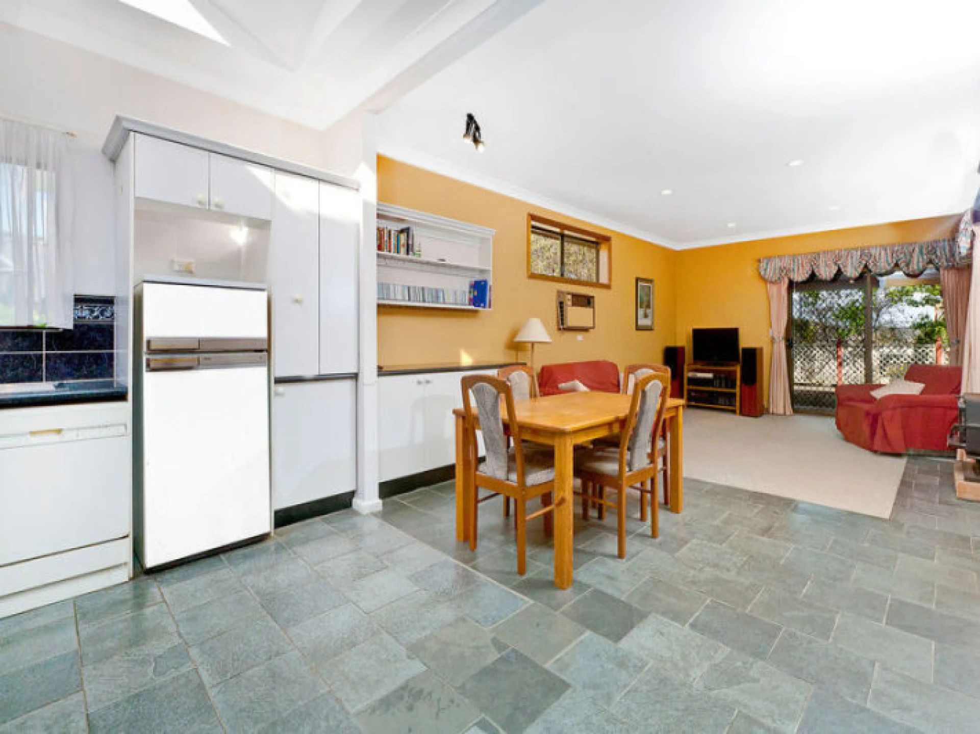 35 Boomerang Road :-), COLLAROY PLATEAU NSW 2097, Collaroy Plateau - Thumbnail 4