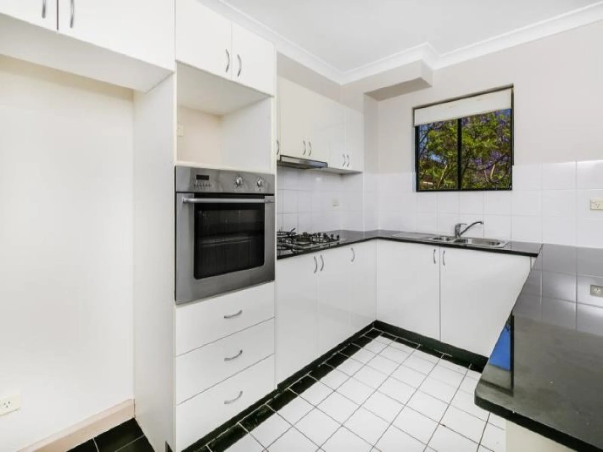 26 / 3-11 Hawkesbury Avenue :-), DEE WHY NSW 2099, Dee Why - Thumbnail 5