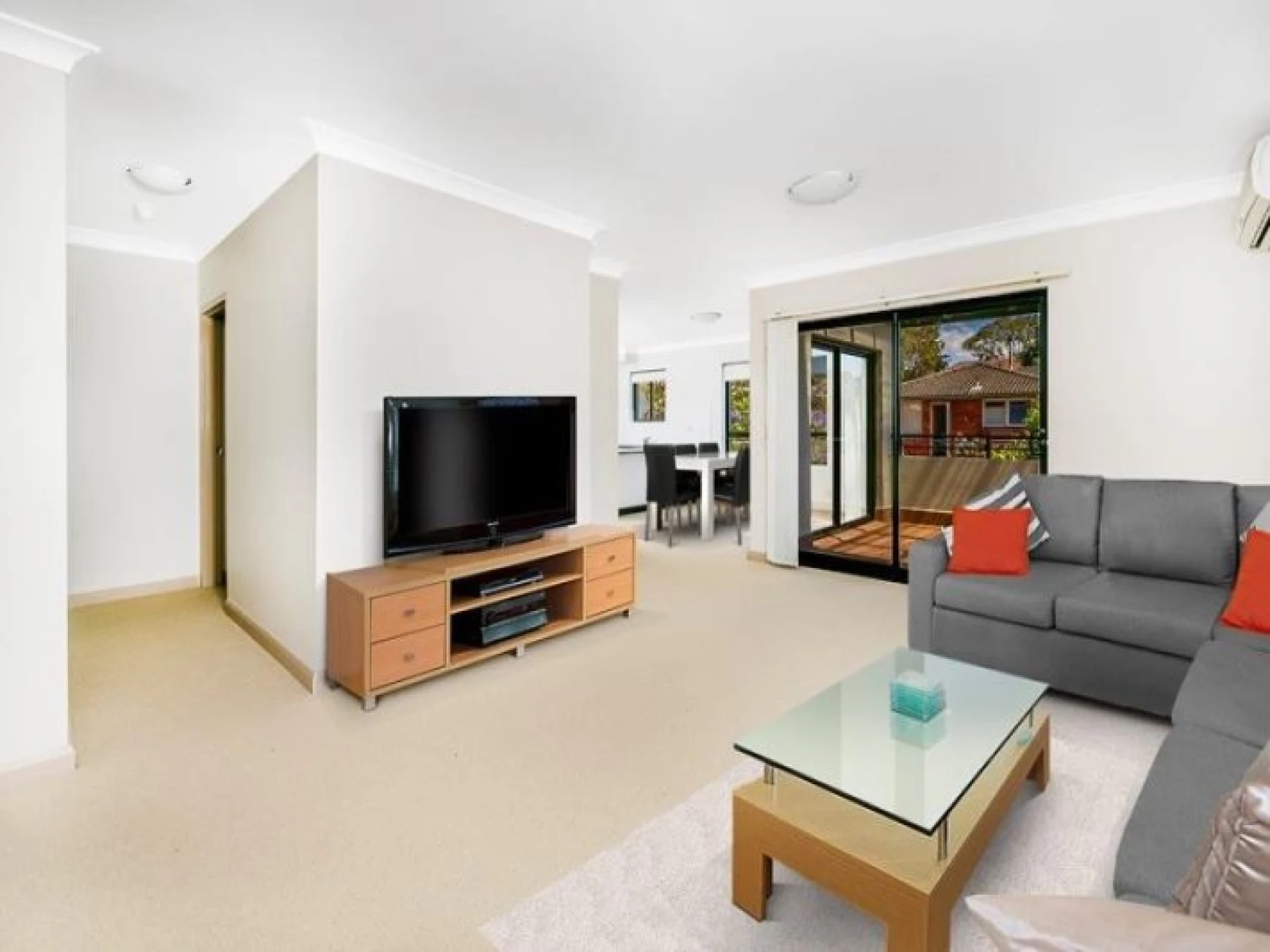 26 / 3-11 Hawkesbury Avenue :-), DEE WHY NSW 2099, Dee Why - Thumbnail 2