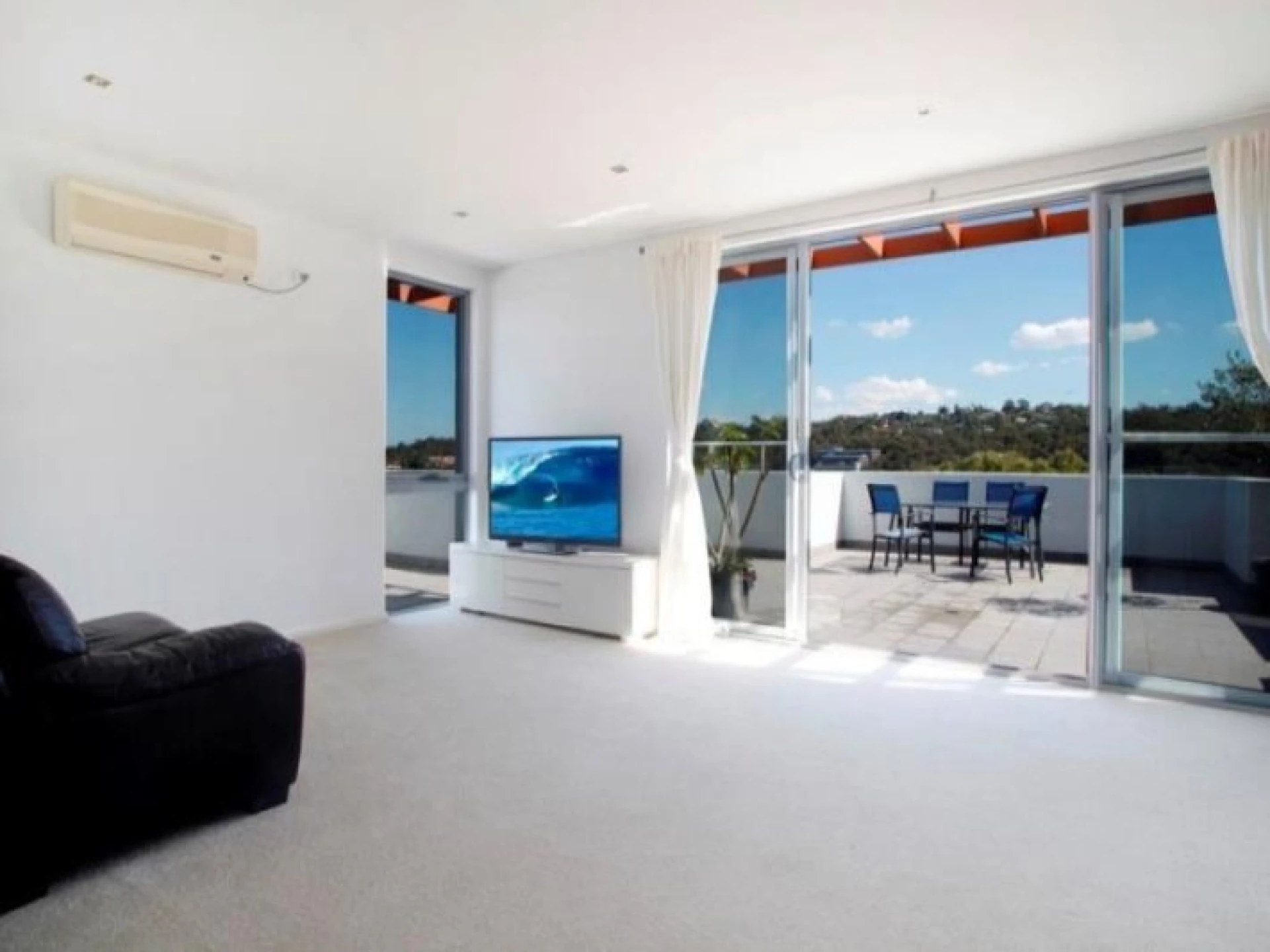 8@2 Brookvale Ave :-), BROOKVALE NSW 2100, Brookvale - Thumbnail 2