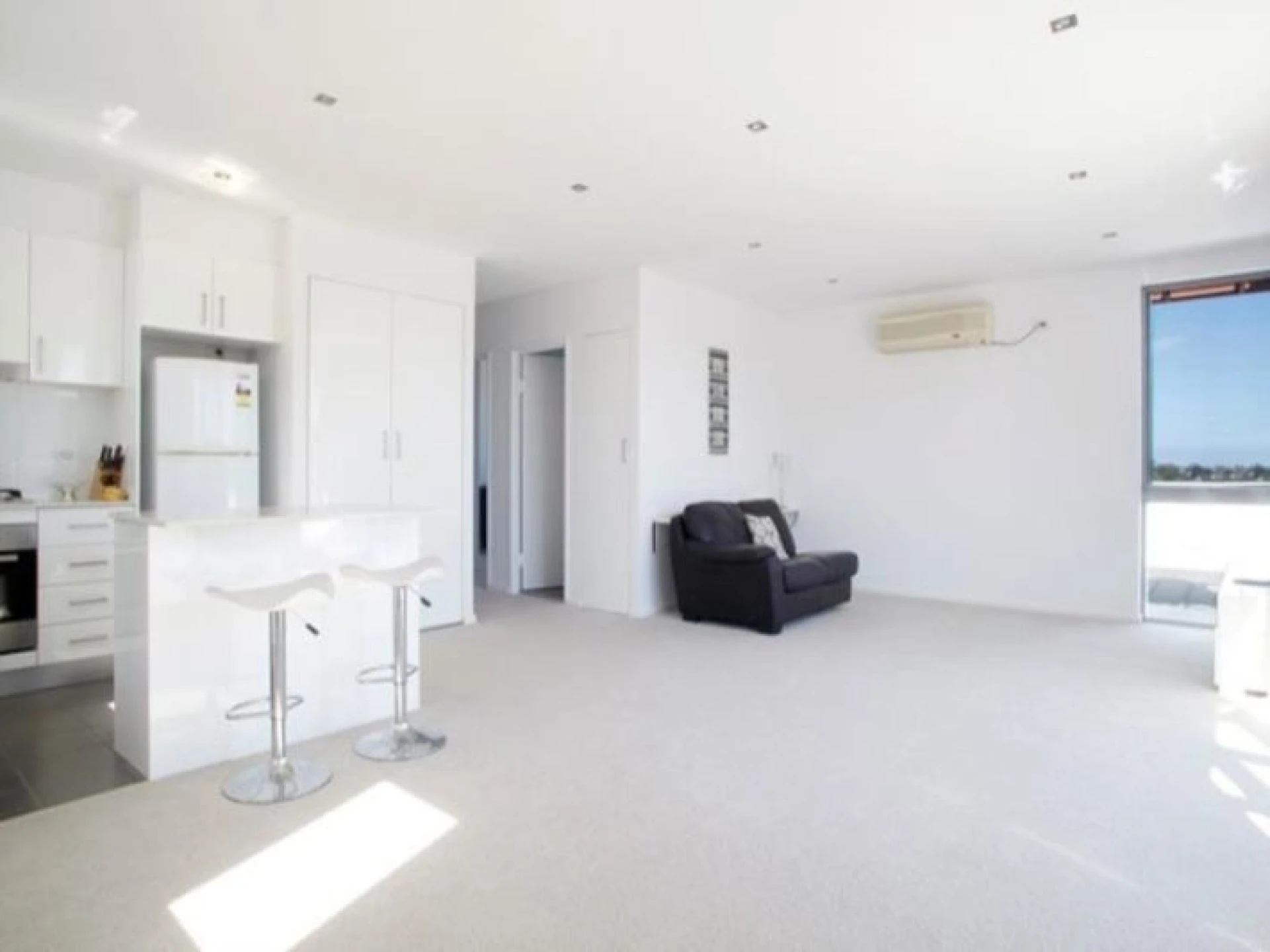 8@2 Brookvale Ave :-), BROOKVALE NSW 2100, Brookvale - Thumbnail 4