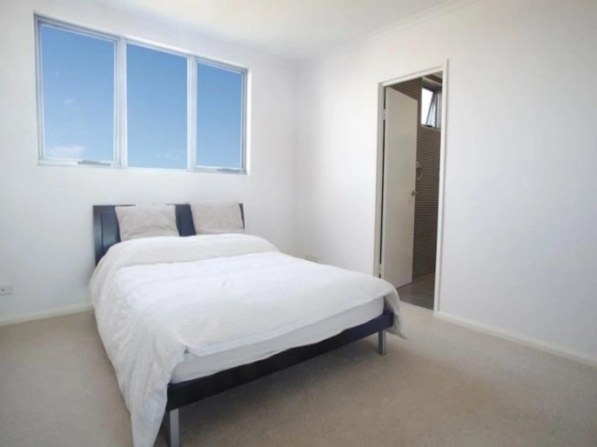 8@2 Brookvale Ave :-), BROOKVALE NSW 2100, Brookvale - Thumbnail 7