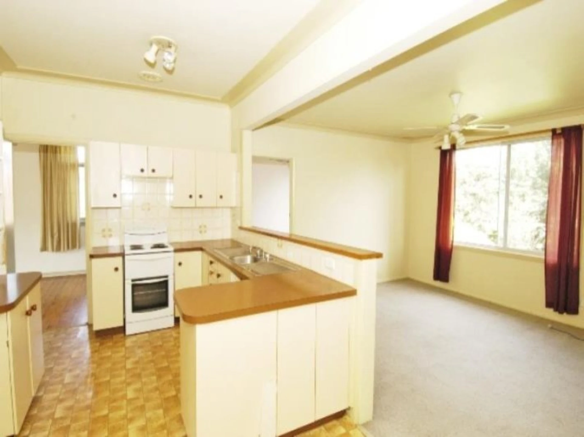 9 Tyrone Avenue :-), FORESTVILLE NSW 2087, Forestville - Thumbnail 4