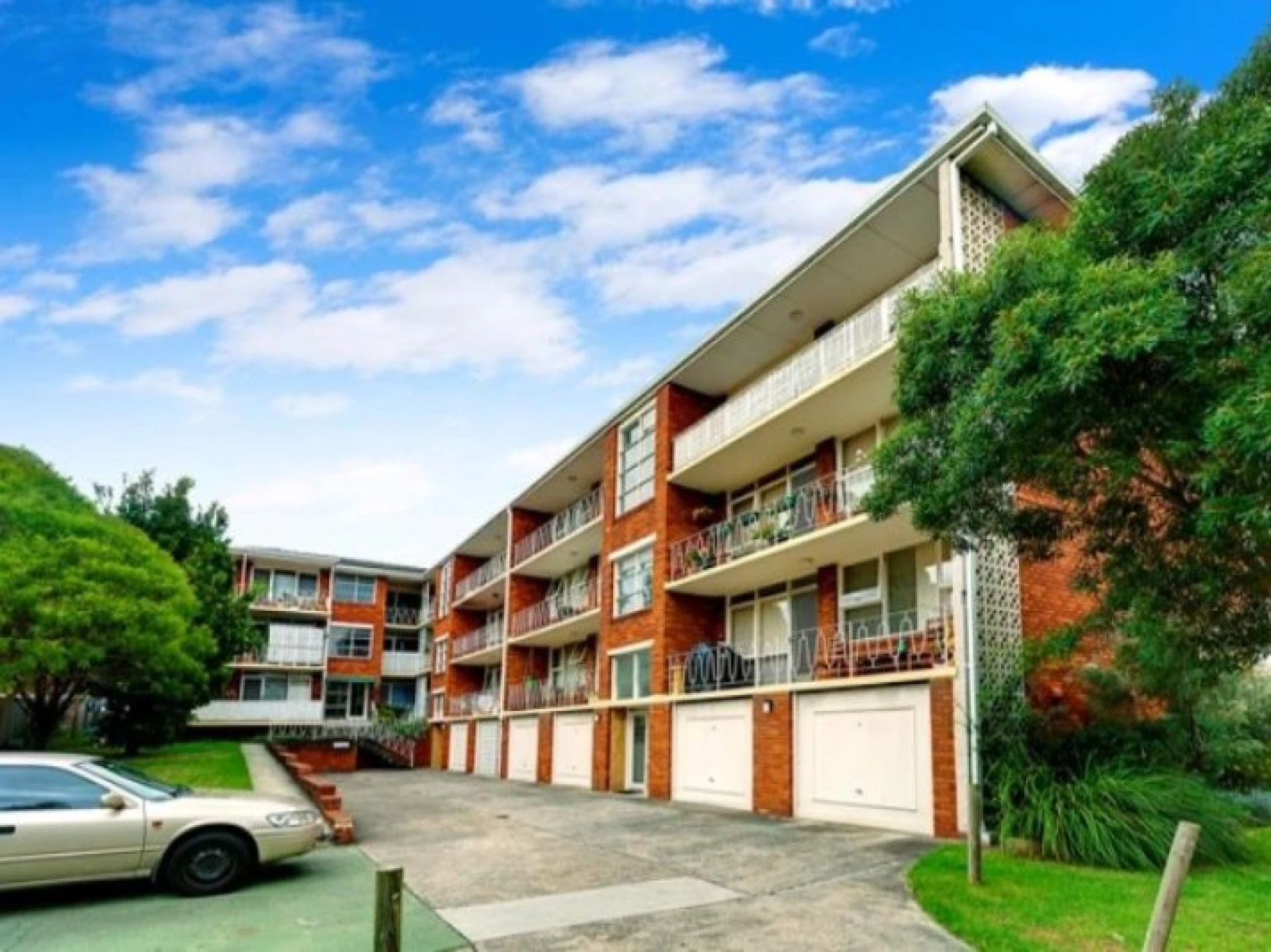 2@51 Howard Avenue :-), DEE WHY NSW 2099, Dee Why - Thumbnail 3