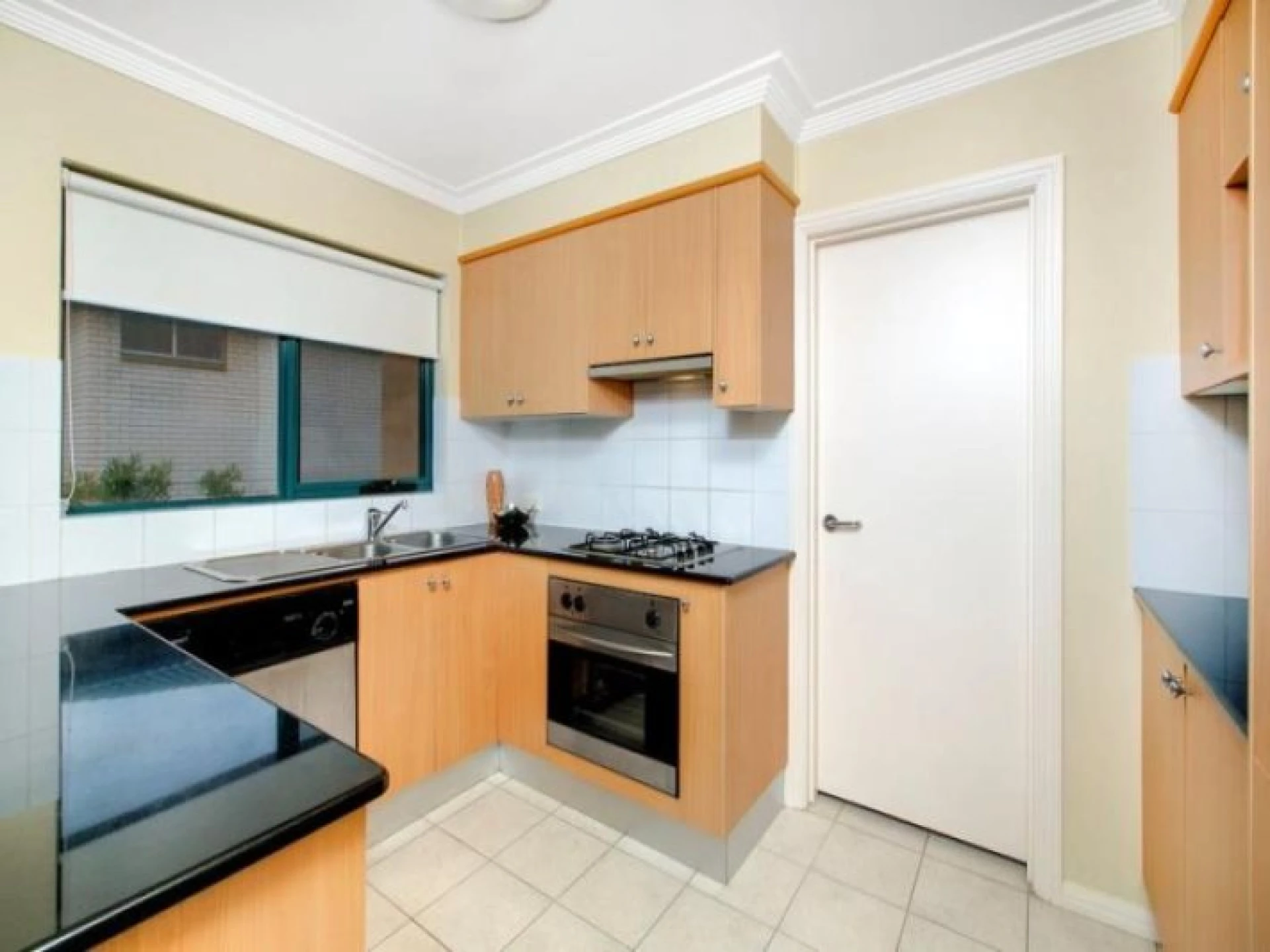 5@111 Oaks Avenue :-), DEE WHY NSW 2099, Dee Why - Thumbnail 4